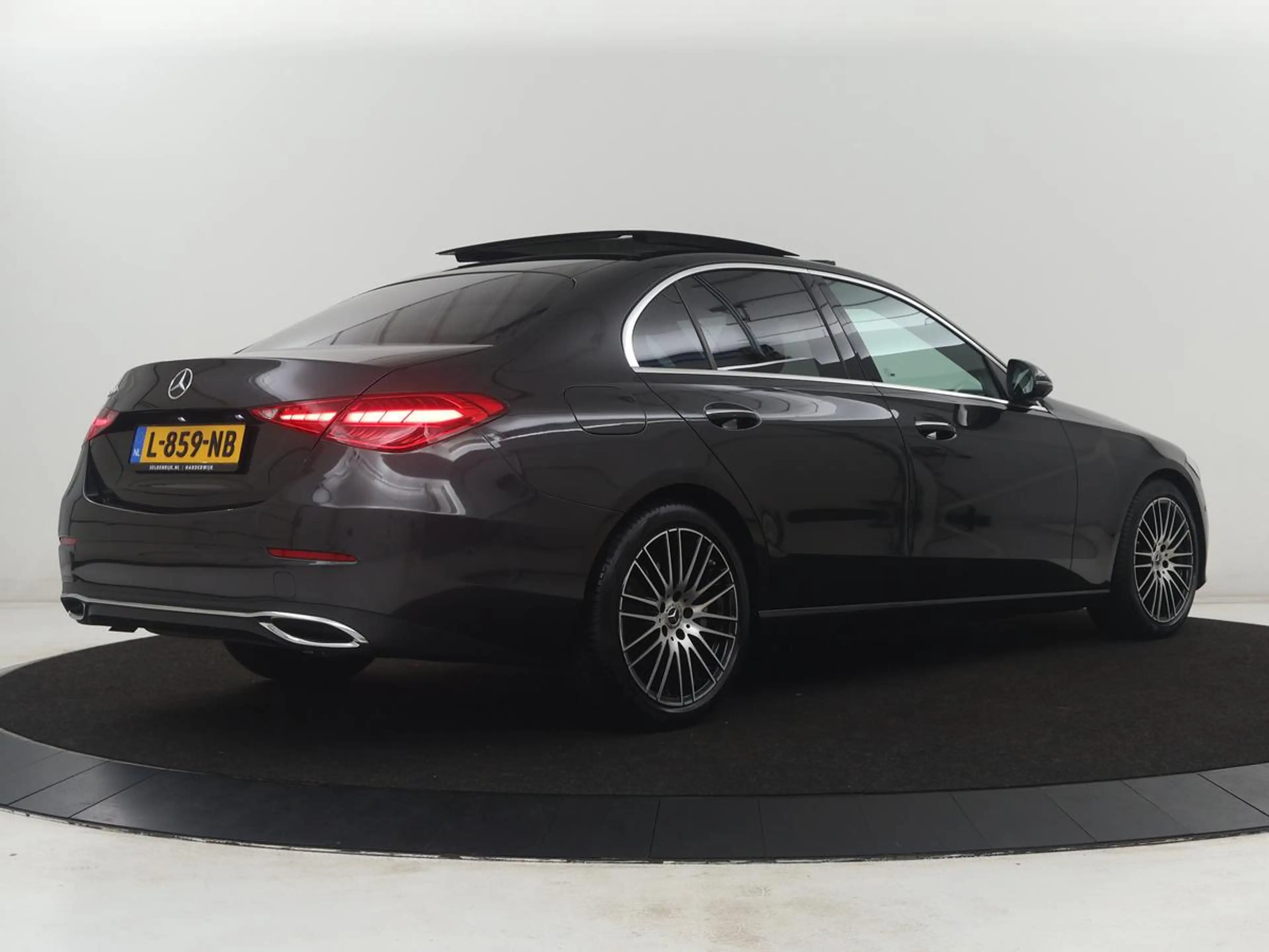 Mercedes-Benz C 200 | Panoramadak | Leder | Memory | Adaptive cruise | — photo 43