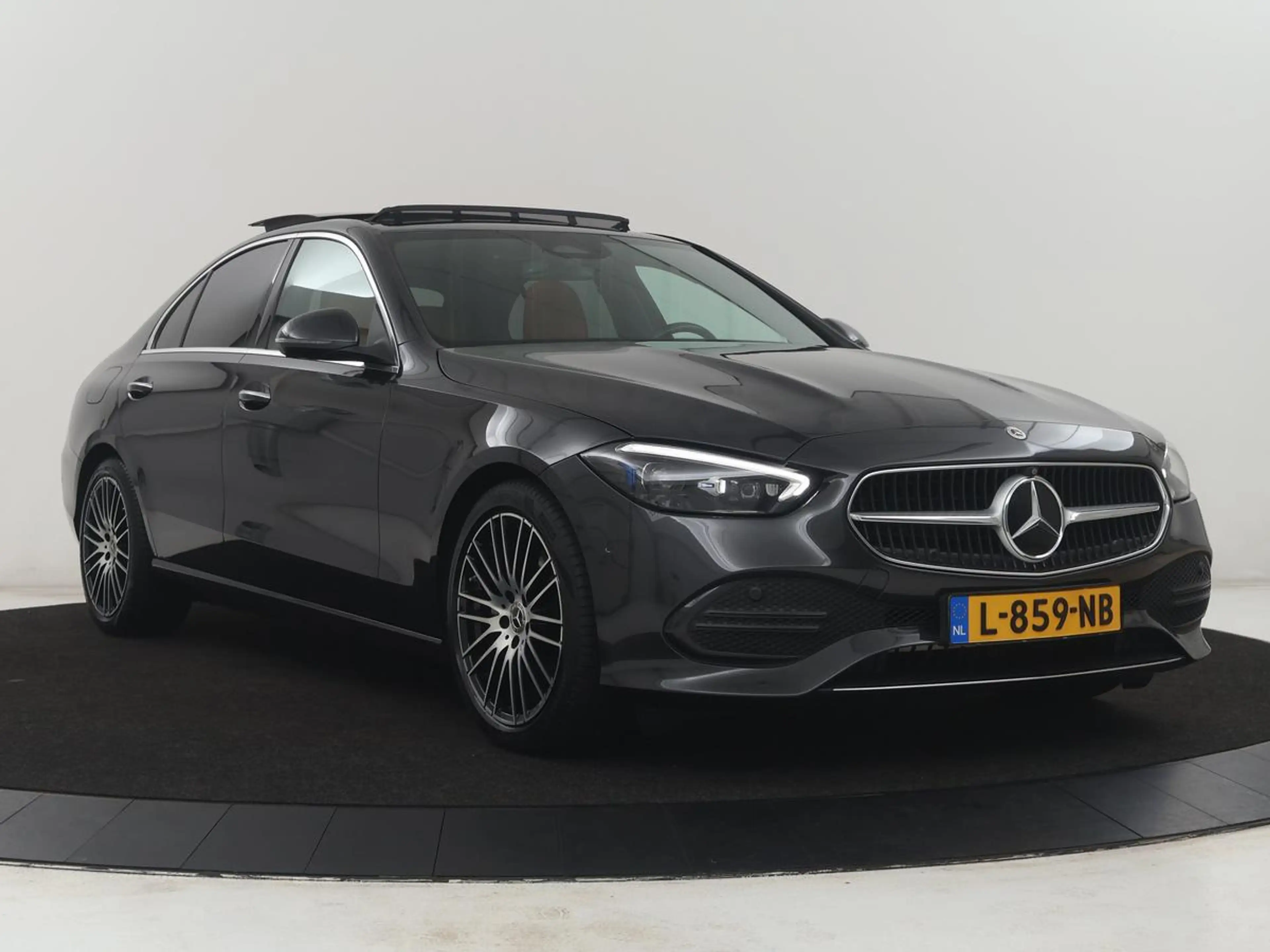 Mercedes-Benz C 200 | Panoramadak | Leder | Memory | Adaptive cruise | — photo 44