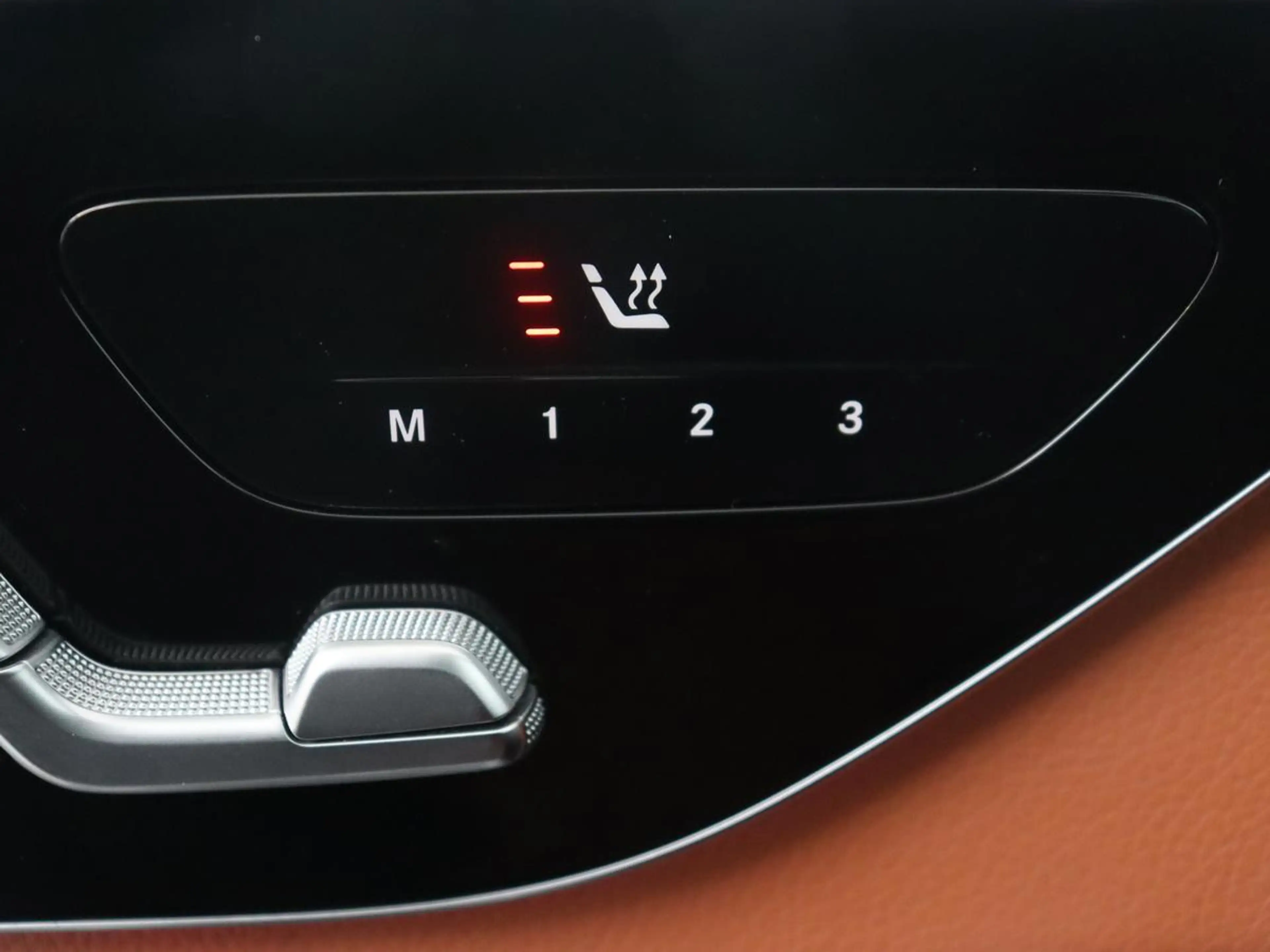 Mercedes-Benz C 200 | Panoramadak | Leder | Memory | Adaptive cruise | — photo 6