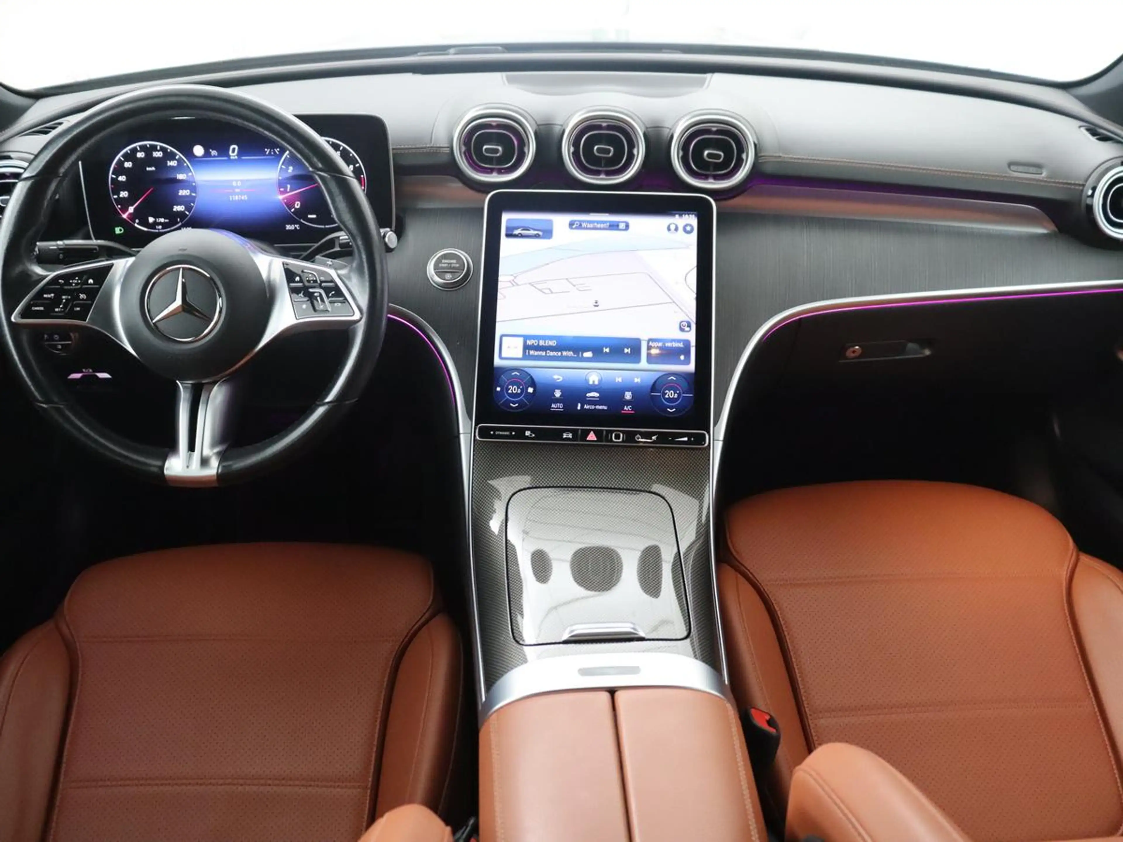 Mercedes-Benz C 200 | Panoramadak | Leder | Memory | Adaptive cruise | — photo 4