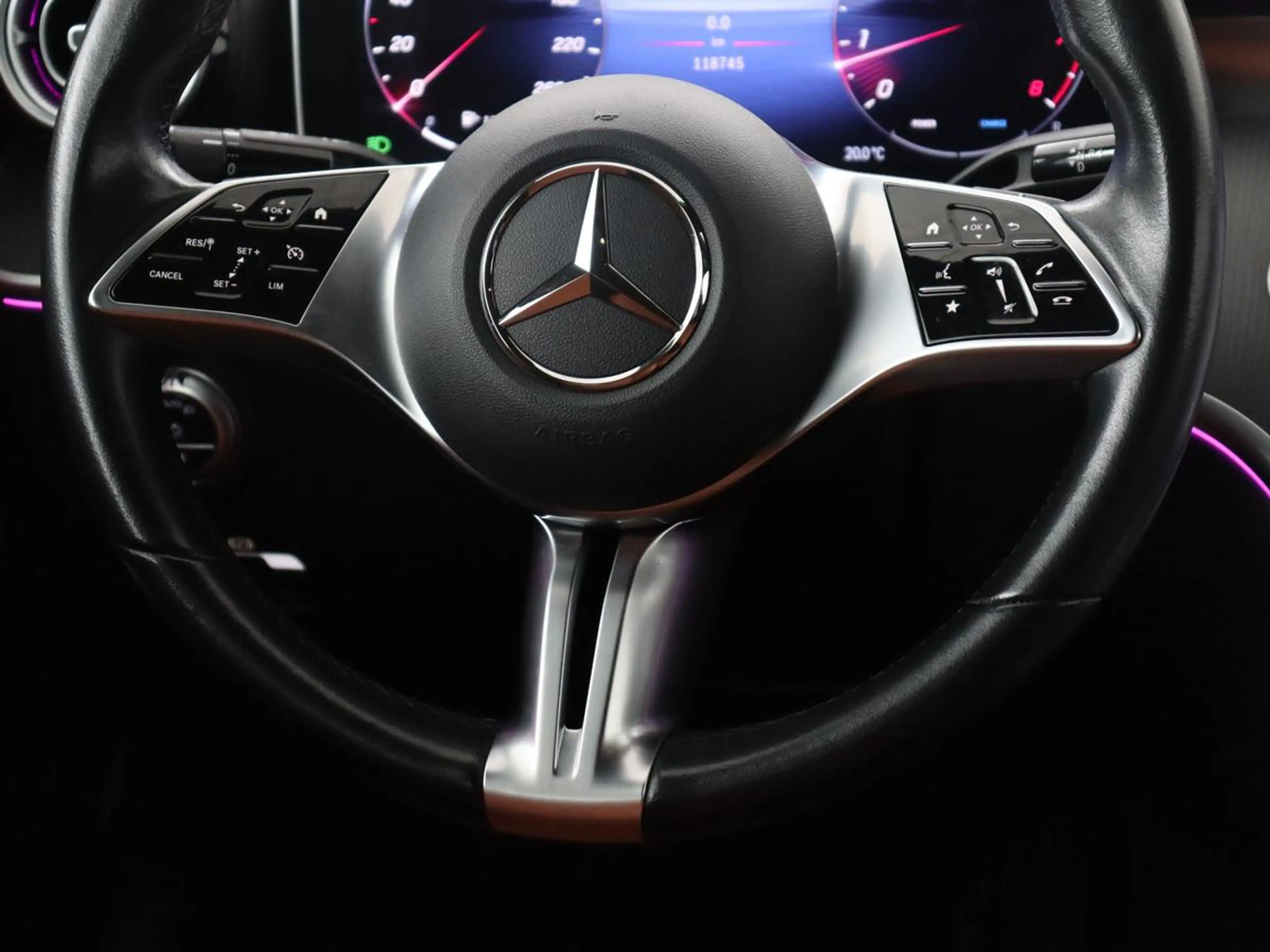 Mercedes-Benz C 200 | Panoramadak | Leder | Memory | Adaptive cruise | — photo 11