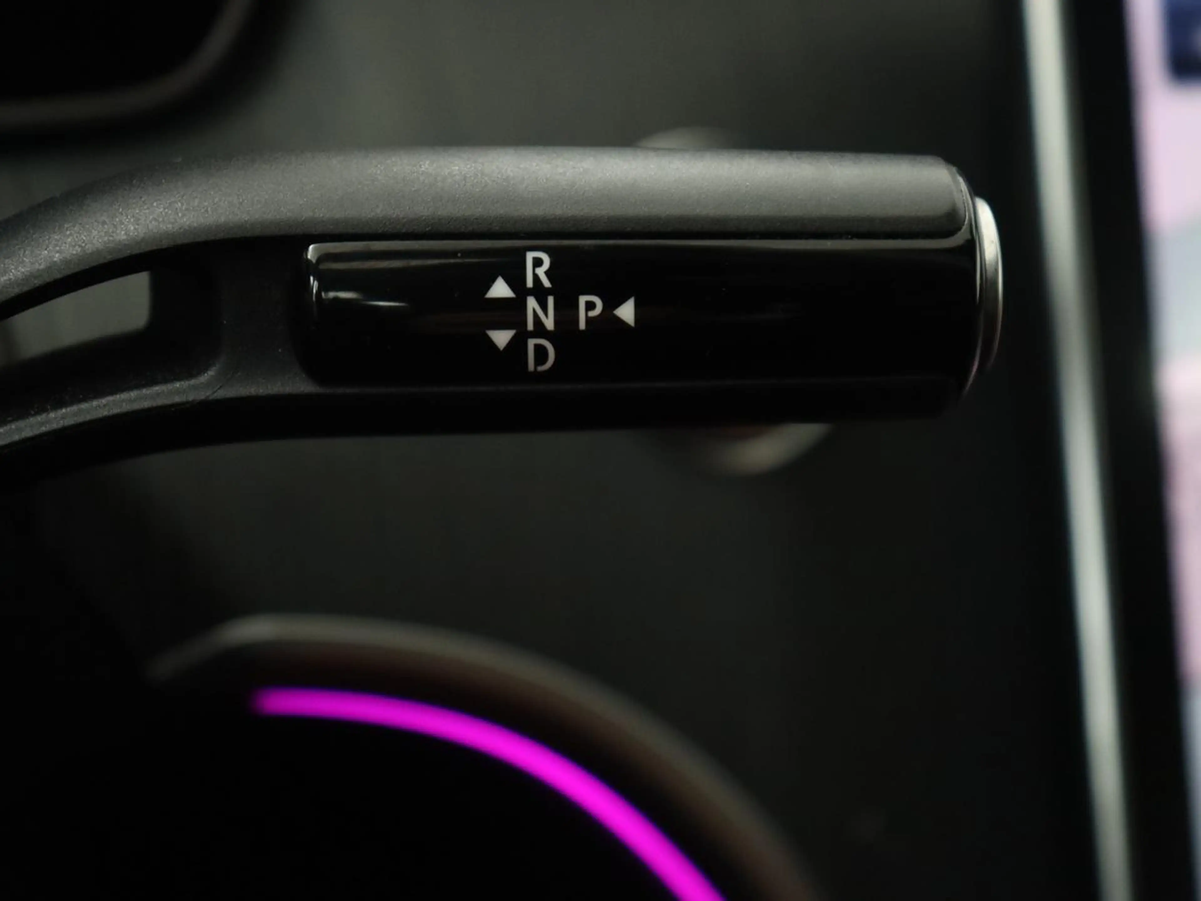 Mercedes-Benz C 200 | Panoramadak | Leder | Memory | Adaptive cruise | — photo 25