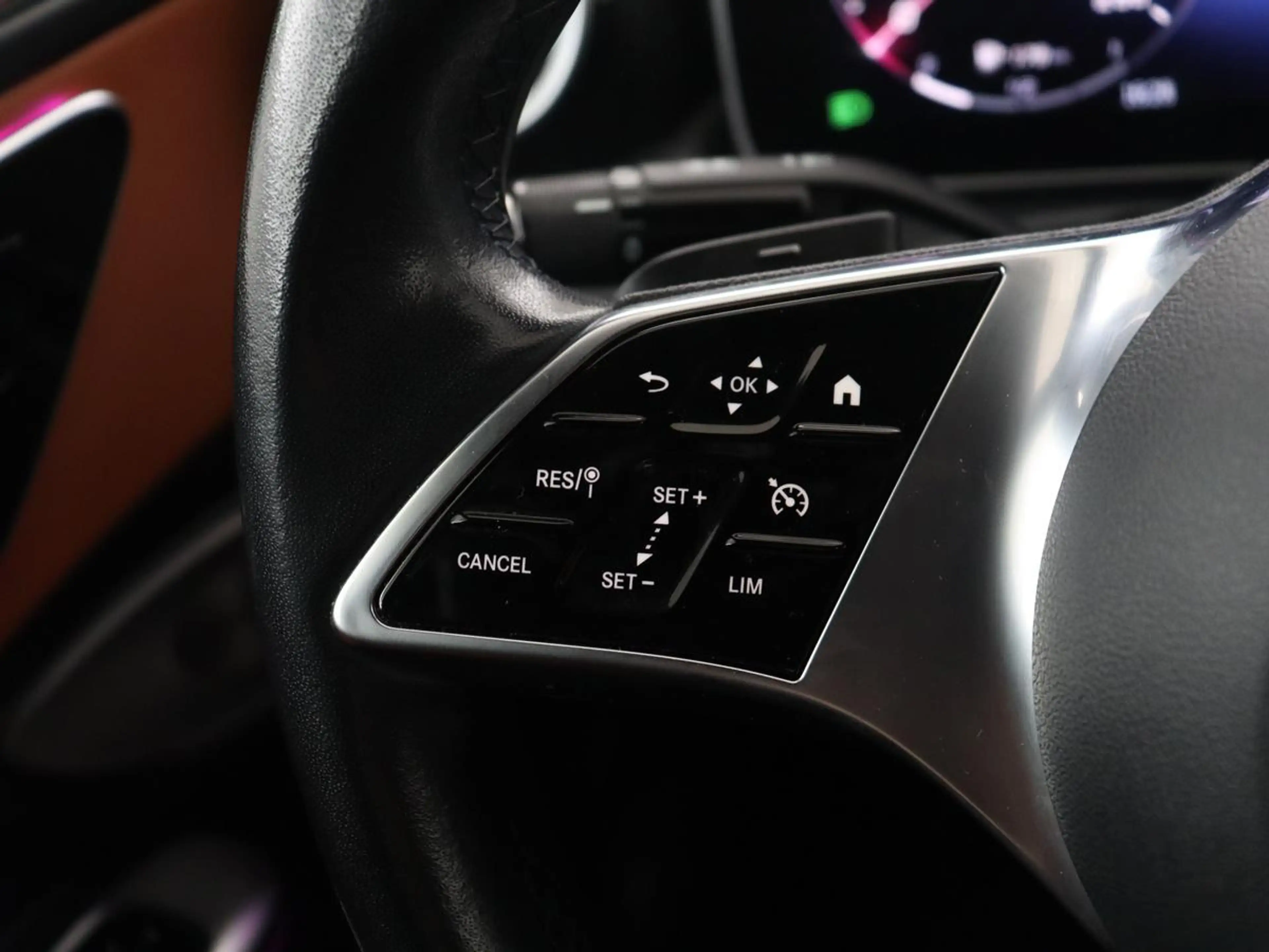 Mercedes-Benz C 200 | Panoramadak | Leder | Memory | Adaptive cruise | — photo 21