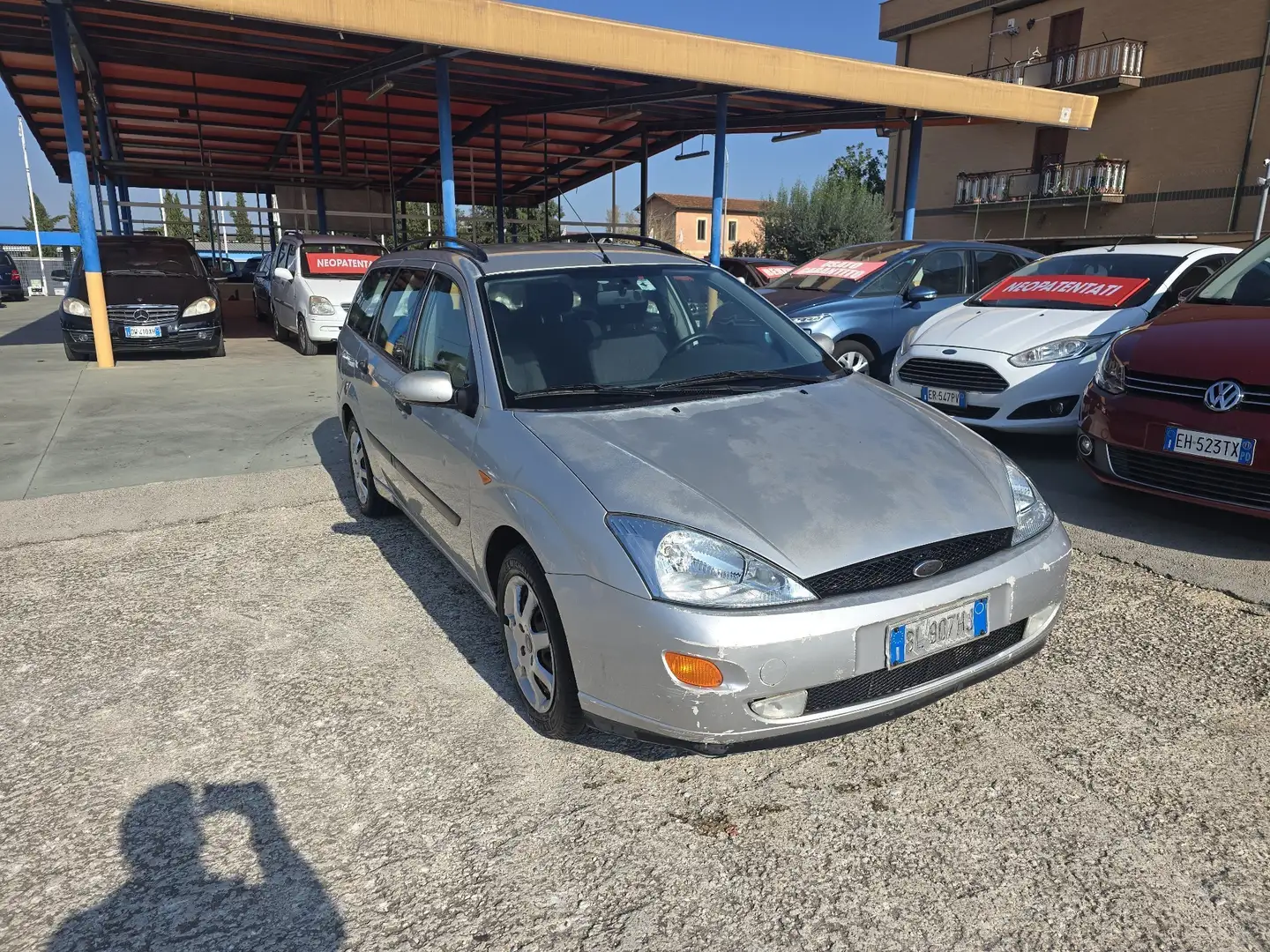 Ford Focus Focus SW 1.6i 16v Ghia c/CL automatica Argento - 1