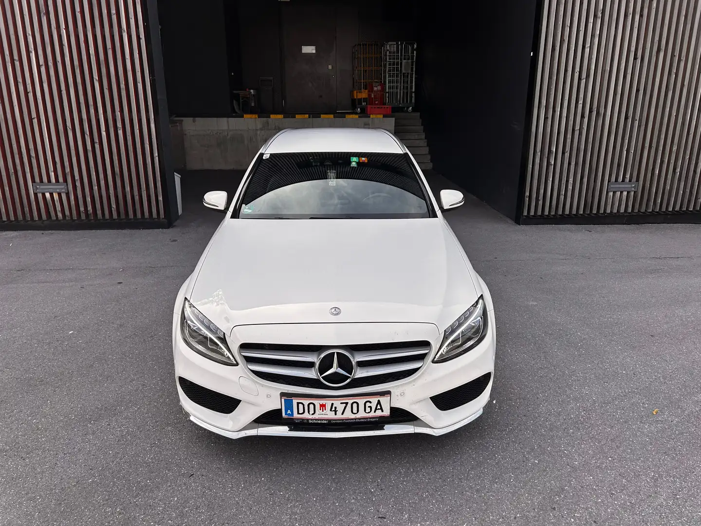Mercedes-Benz C 220 C 220 d T 4MATIC AMG Line Aut. AMG Line Weiß - 1