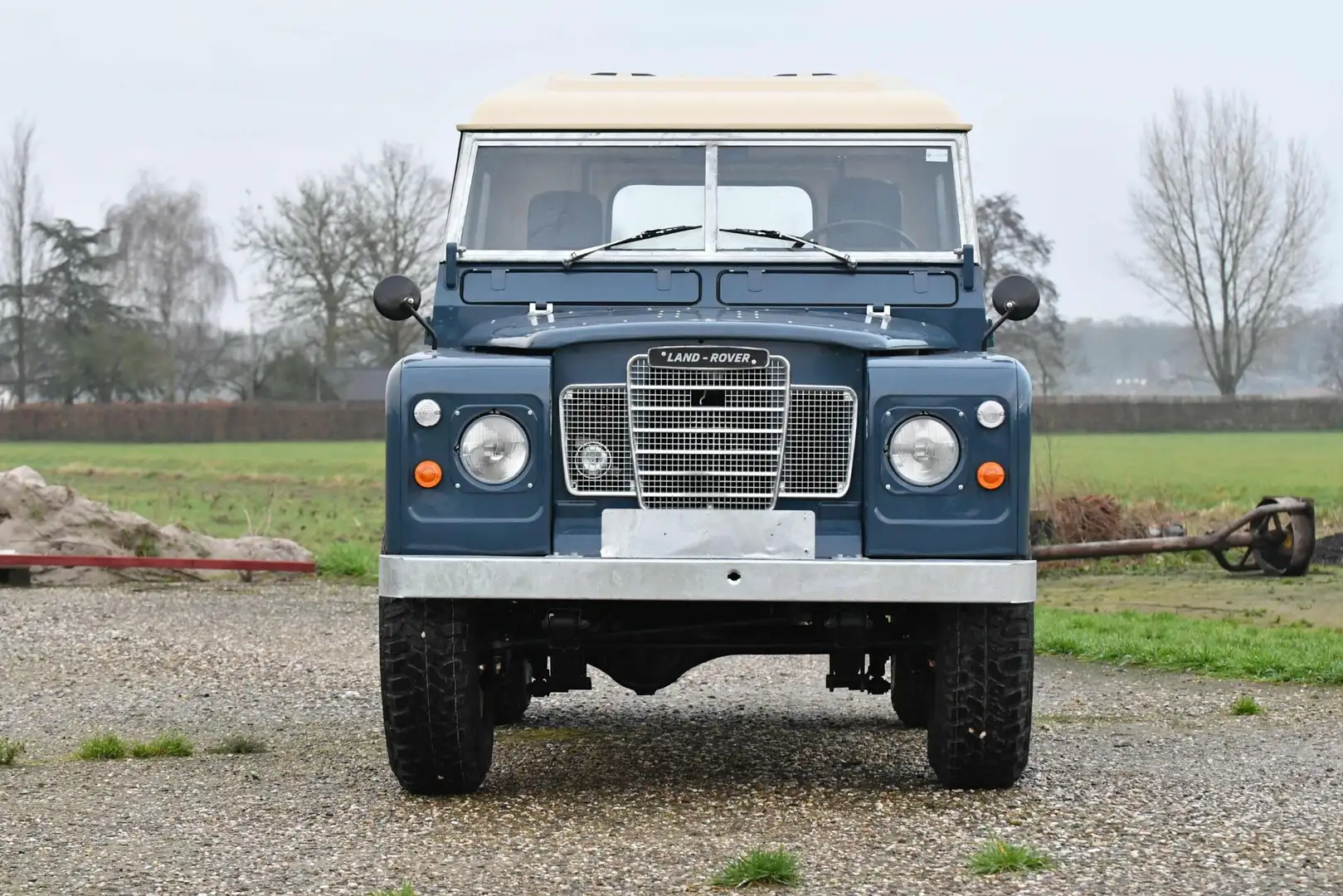 Land Rover Series 88 III Diesel Santana | Hardtop | Compl. gerestaur Azul - 2