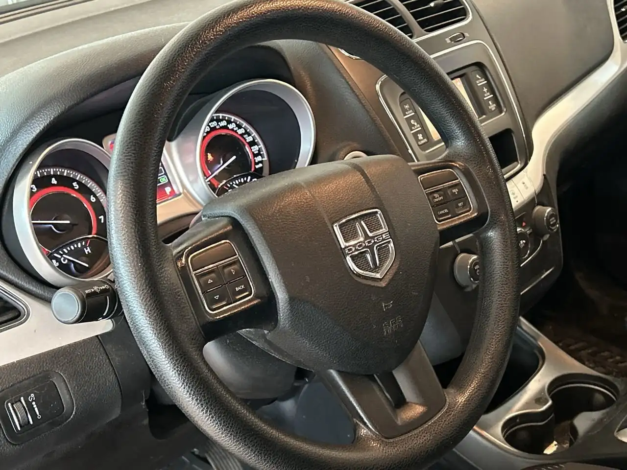 Dodge Journey снимка Dodge Journey