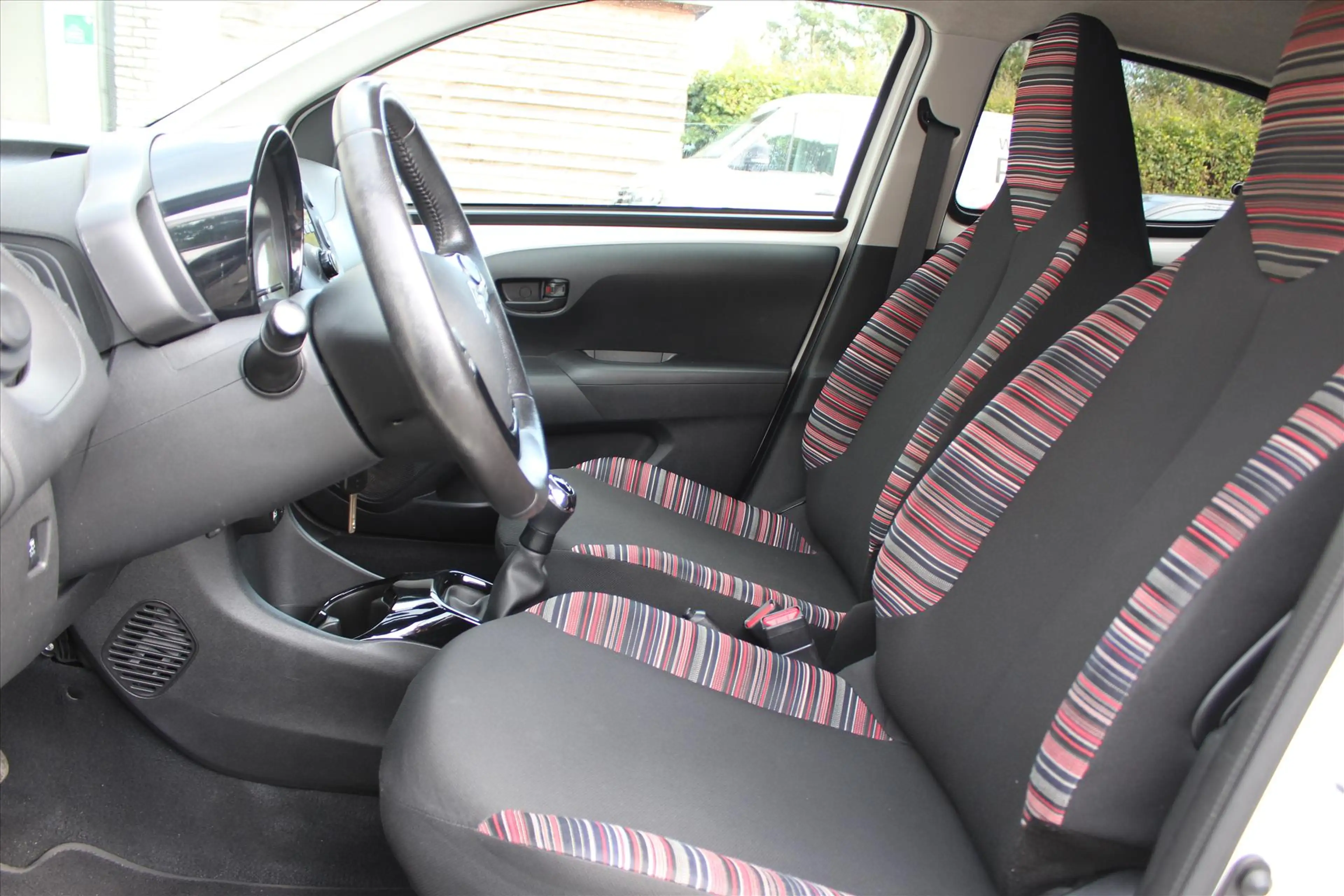 Citroen C1 1.0 VTi 72PK S&amp;S 5D Feel — photo 4