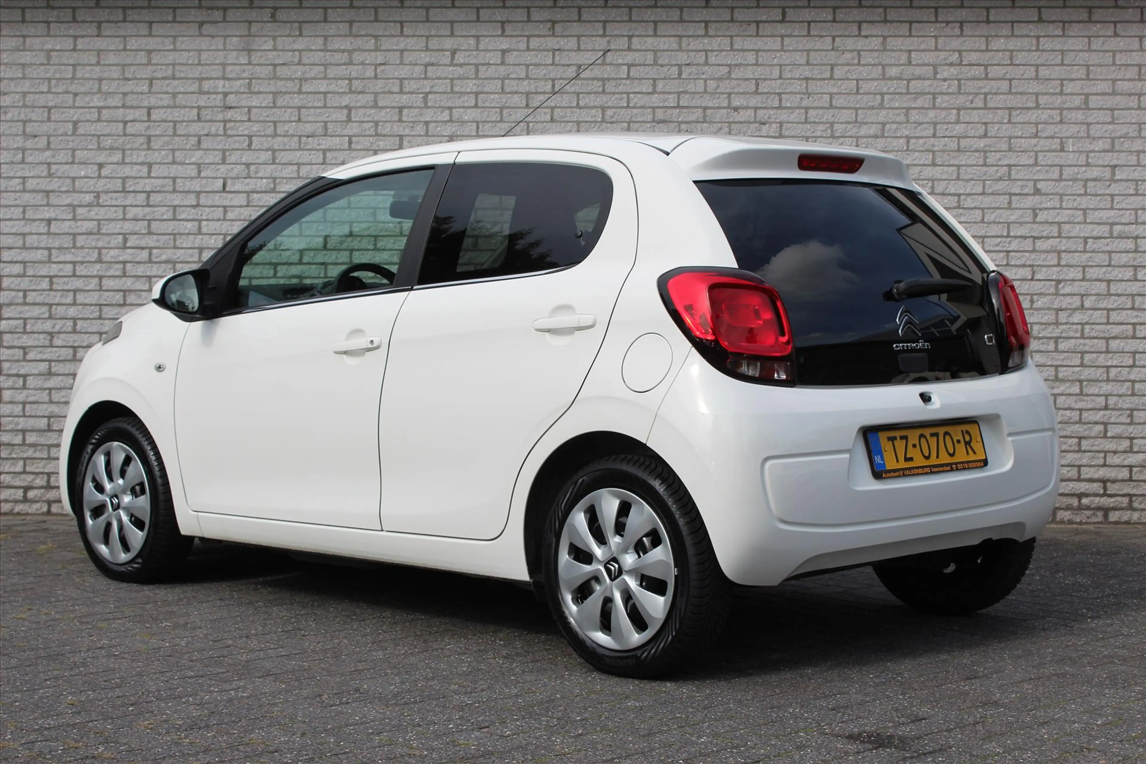 Citroen C1 1.0 VTi 72PK S&amp;S 5D Feel — photo 16