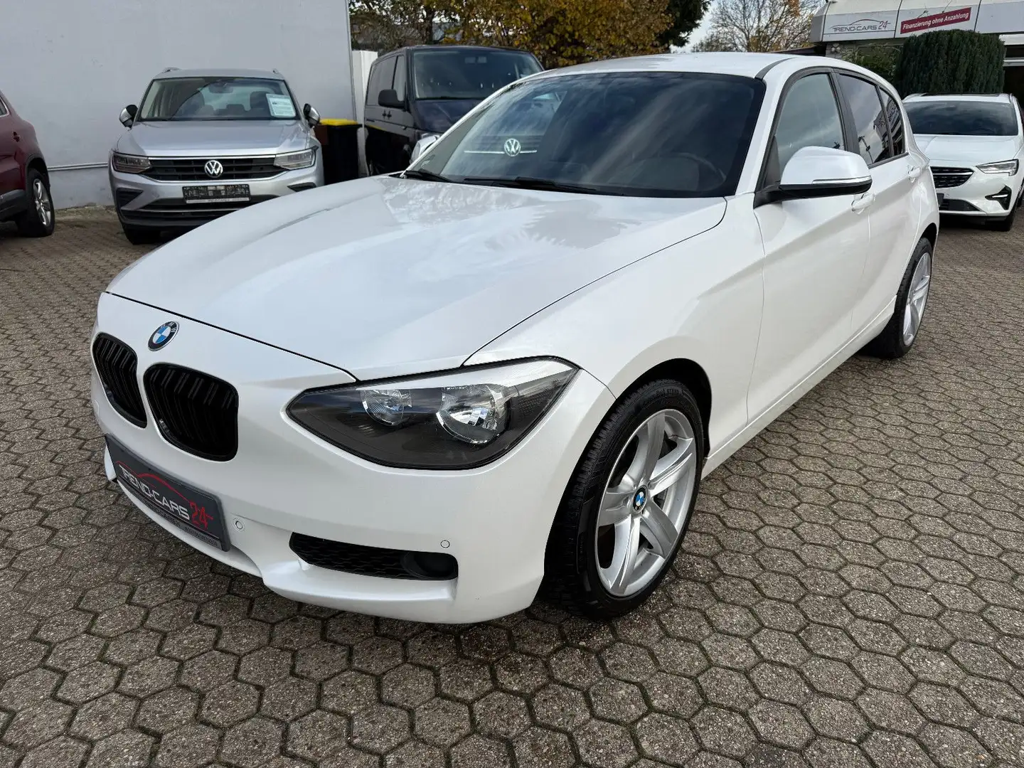 BMW 118 Baureihe 1 Lim. 5-trg. 118d Blanc - 1