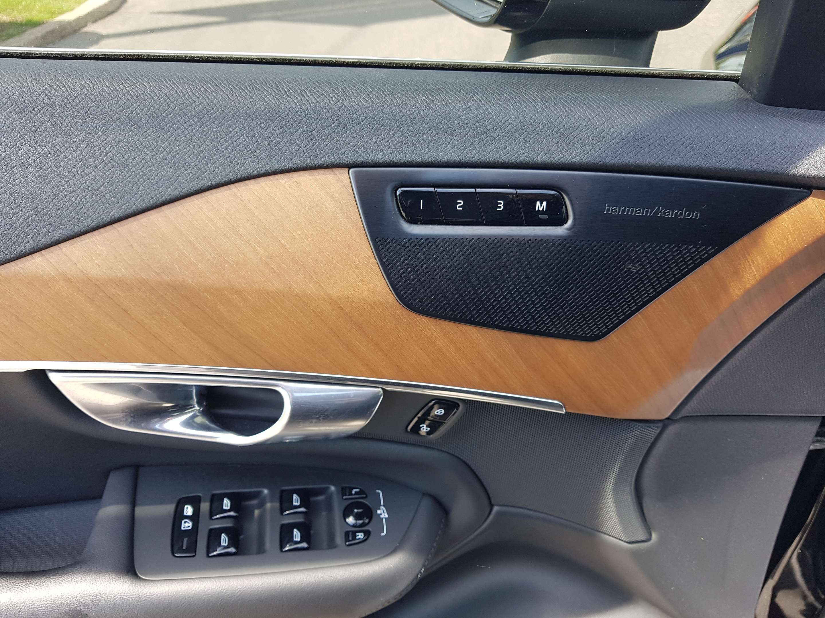 2024 Volvo XC90 T8 eAWD PHEV Plus Bright Theme 6-Seater |CPO|HK SO thumb 41