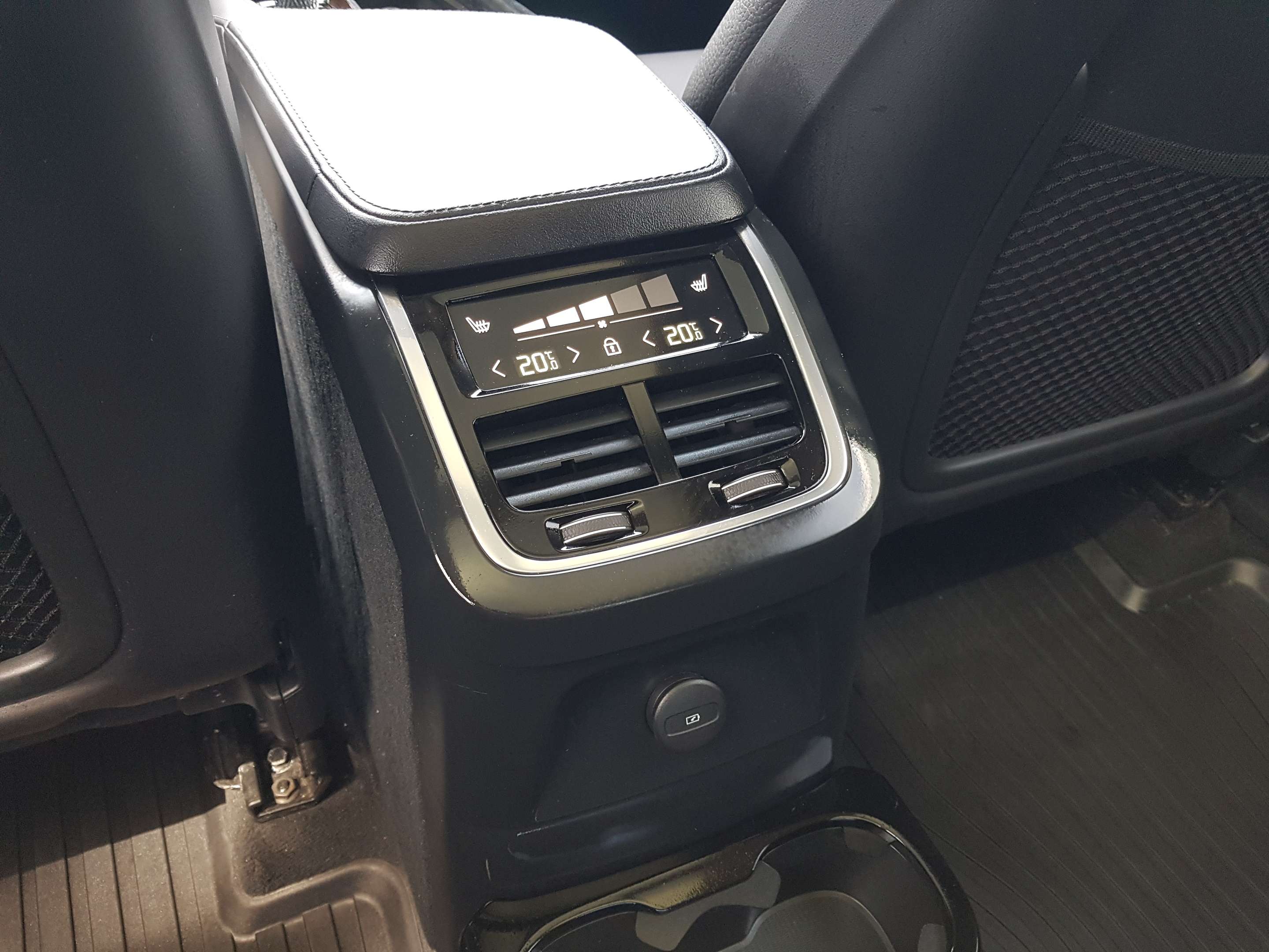 2024 Volvo XC90 T8 eAWD PHEV Plus Bright Theme 6-Seater |CPO|HK SO thumb 25