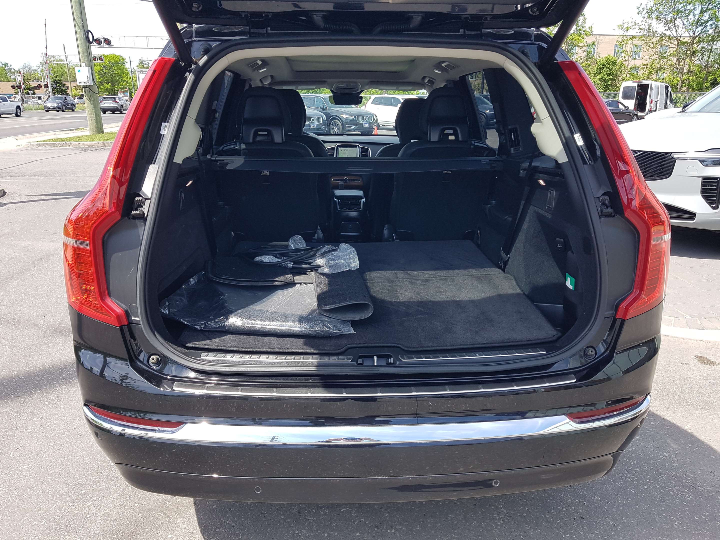 2024 Volvo XC90 T8 eAWD PHEV Plus Bright Theme 6-Seater |CPO|HK SO thumb 13