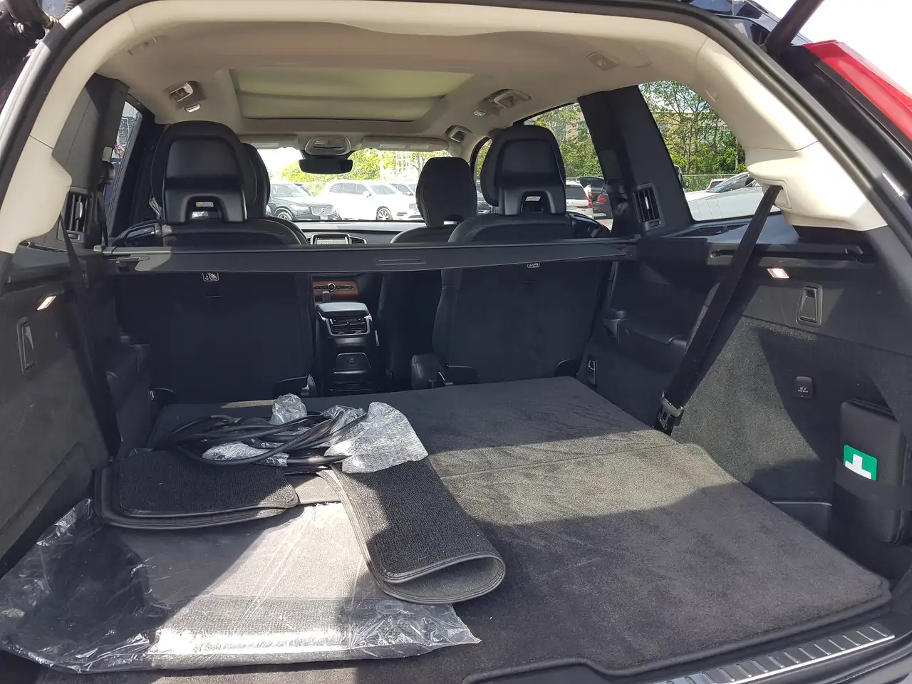 Volvo XC90 снимка Volvo XC90