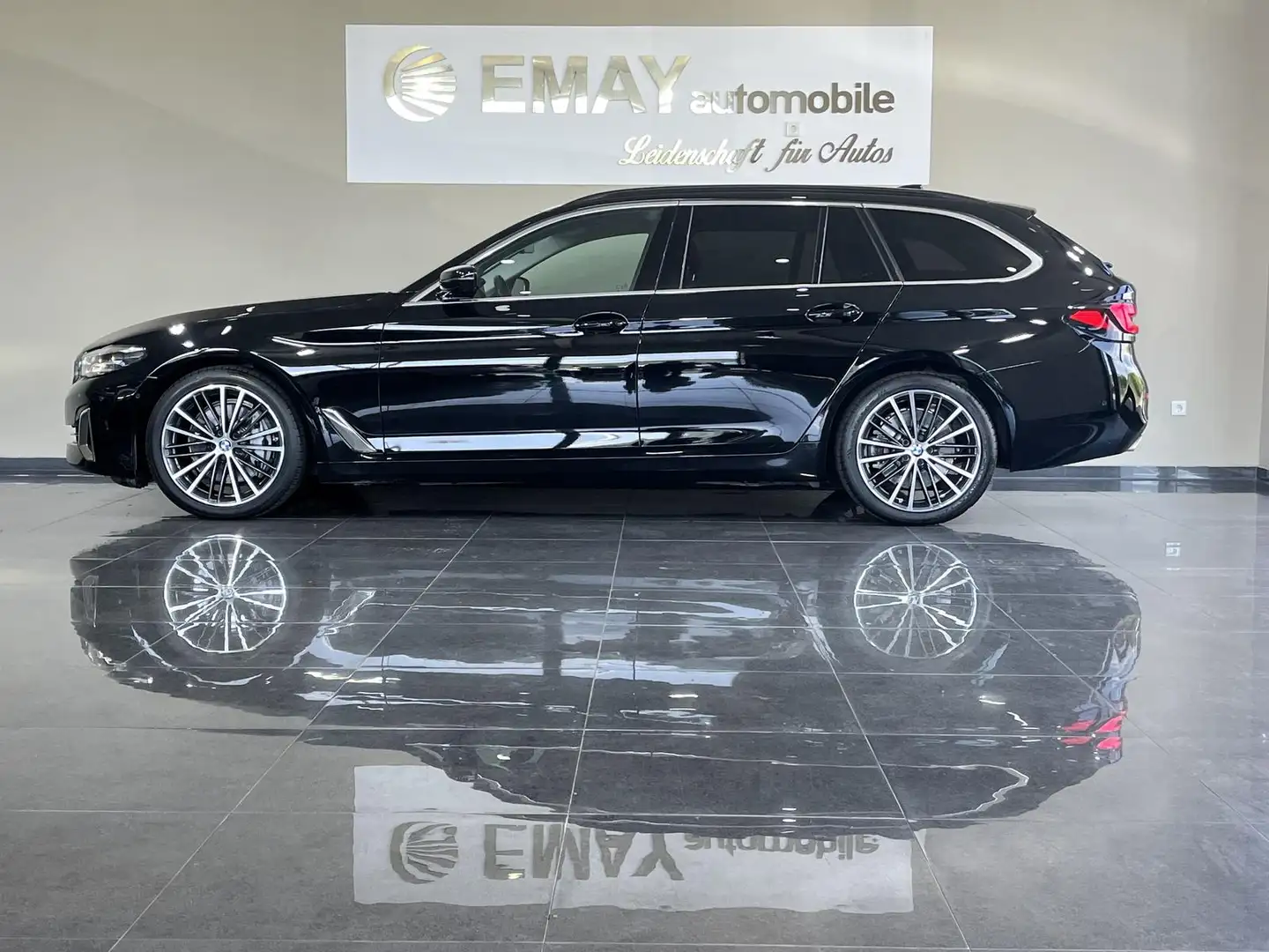 BMW 530 d Luxury Line //P.Dach/Leder/LED/Navi// Schwarz - 1