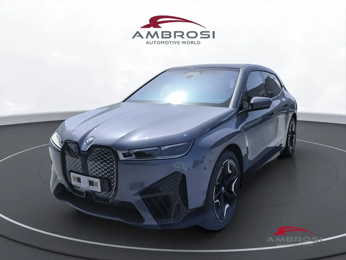 BMW iX xDrive40 Pacchetto Sportivo Gri - 1