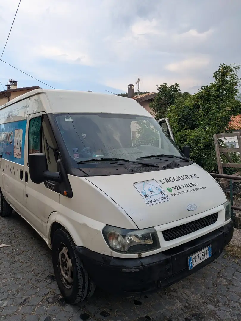 Ford Transit - 1