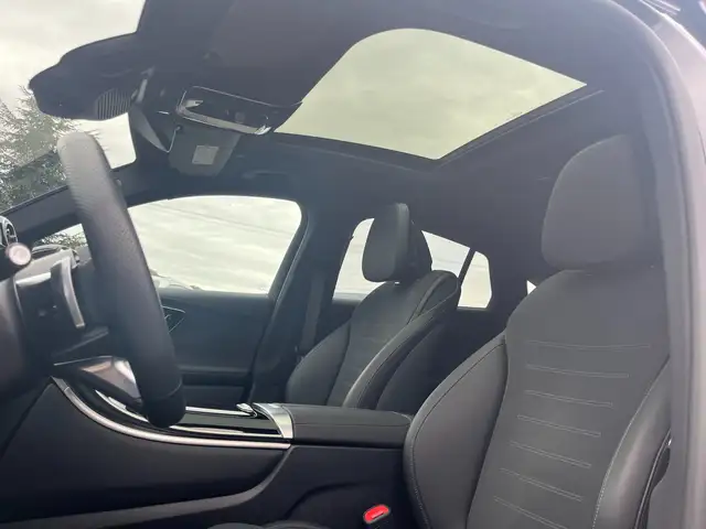 Mercedes-Benz GLC view 9