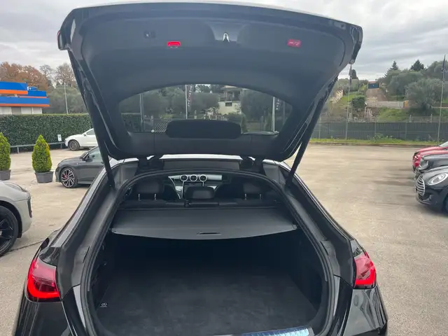 Mercedes-Benz GLC view 8