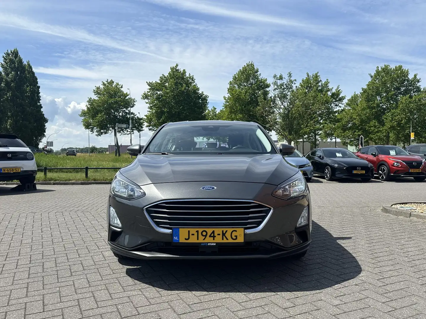 Ford Focus 1.0 EcoBoost Trend Edition Business | Navigatie | Grijs - 2