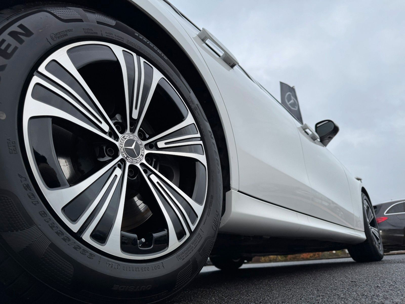 Mercedes-Benz E 450 4M Avantgarde+Pano+DistrPro+Digital+360 — photo 6