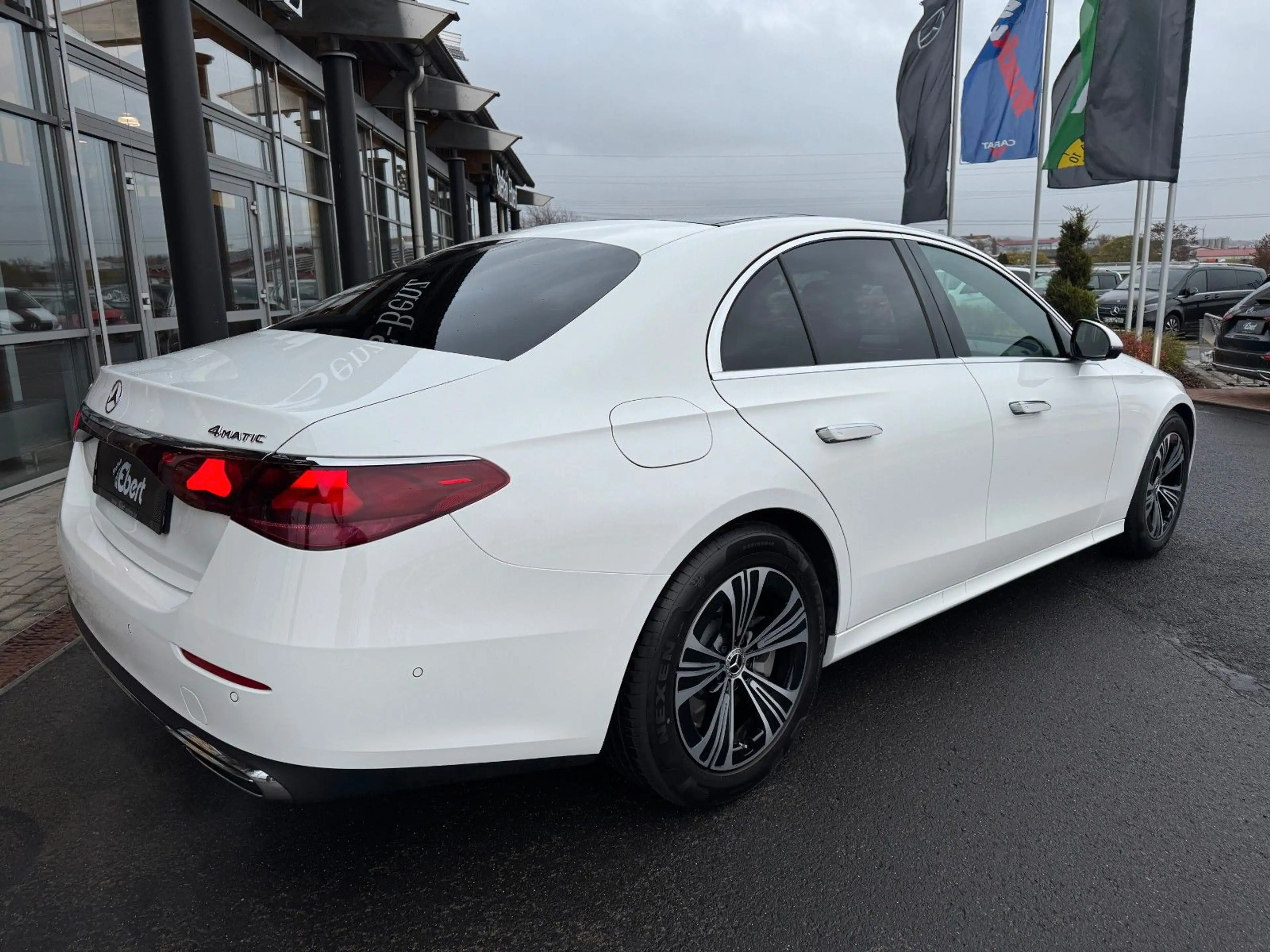 Mercedes-Benz E 450 4M Avantgarde+Pano+DistrPro+Digital+360 — photo 5