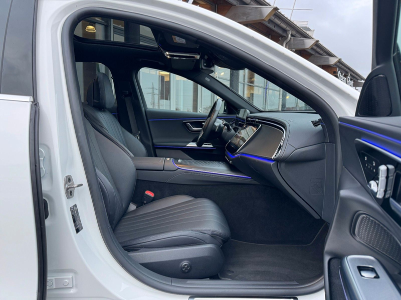 Mercedes-Benz E 450 4M Avantgarde+Pano+DistrPro+Digital+360 — photo 7