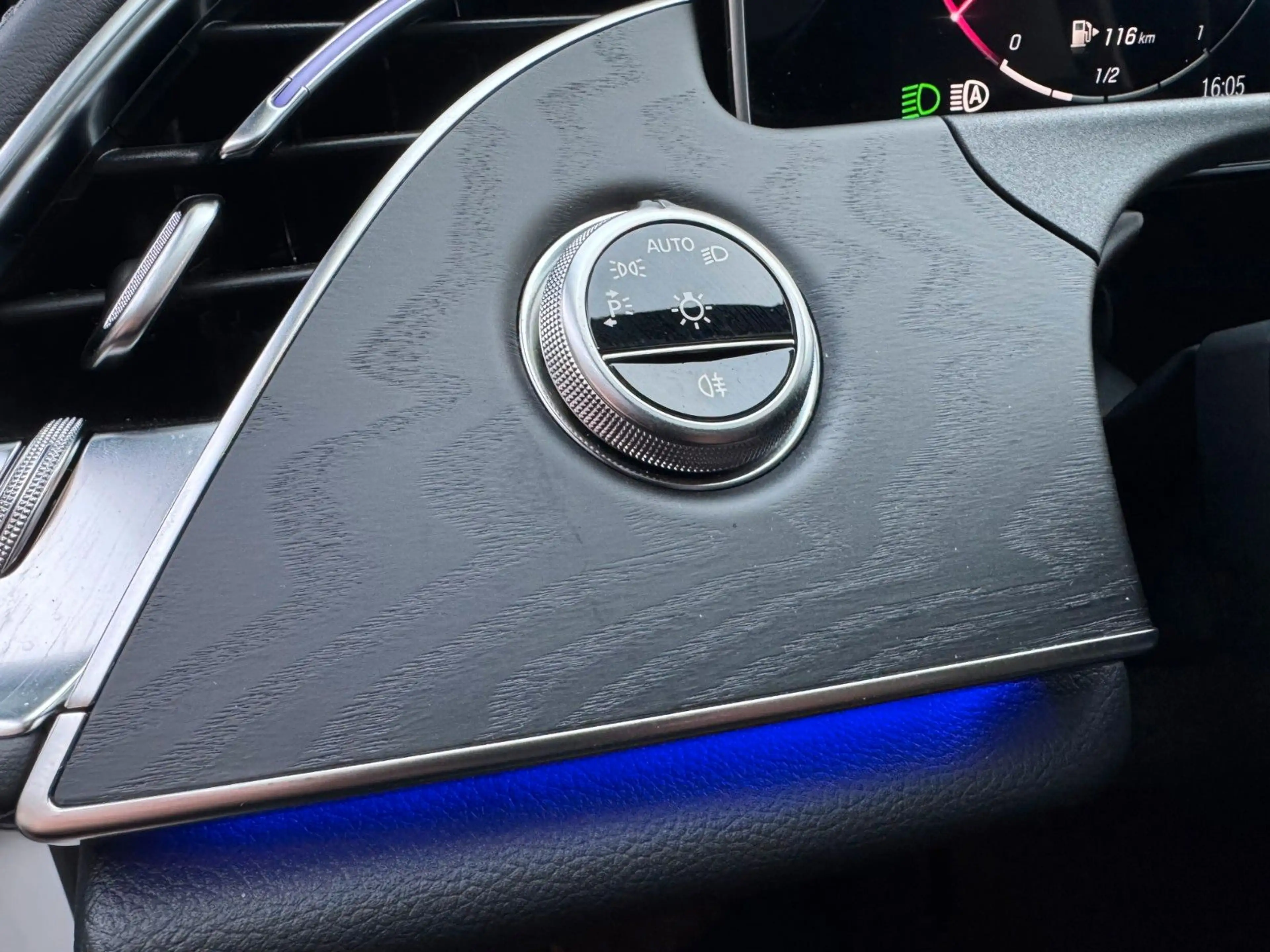 Mercedes-Benz E 450 4M Avantgarde+Pano+DistrPro+Digital+360 — photo 14