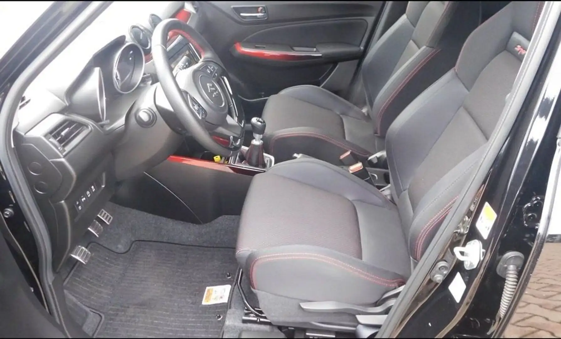 Suzuki Swift Sport 1.4 Hybrid Boosterjet Nero - 2