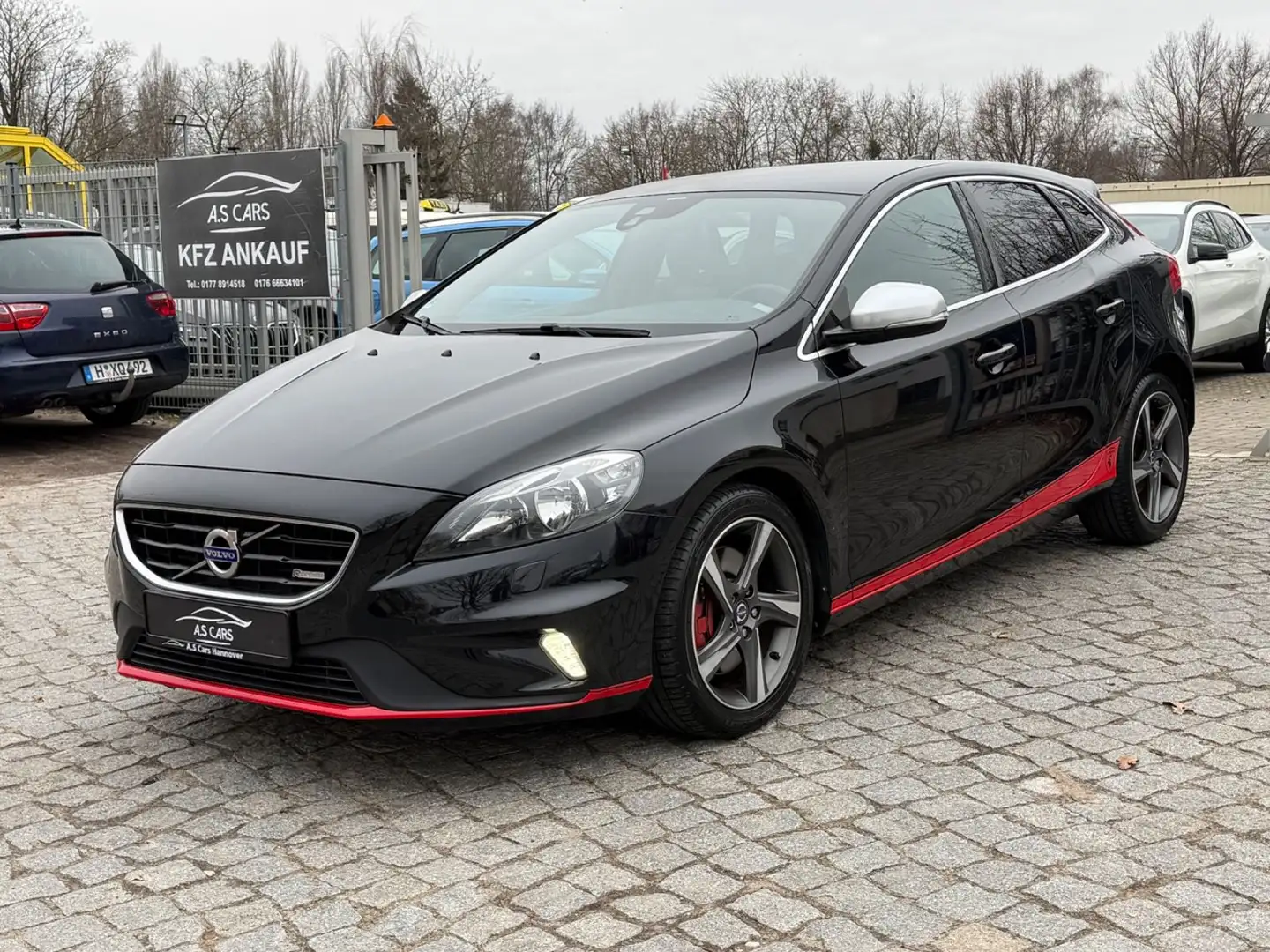 Volvo V40 2.5 T5 R-Design*Automatik*Kamera*LPG PRINS Schwarz - 2
