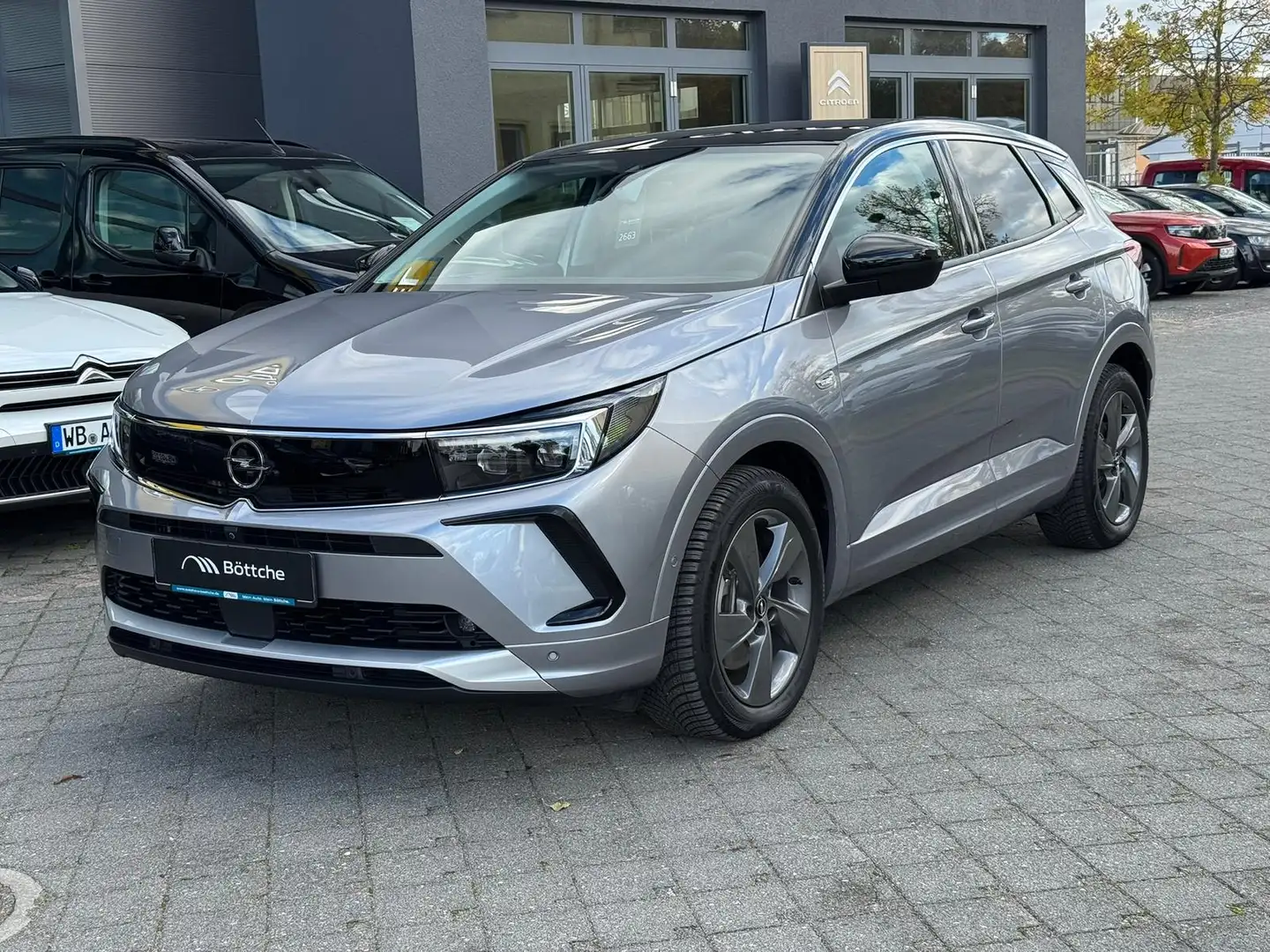 Opel Grandland Elegance Plug-in-Hybrid Grau - 1