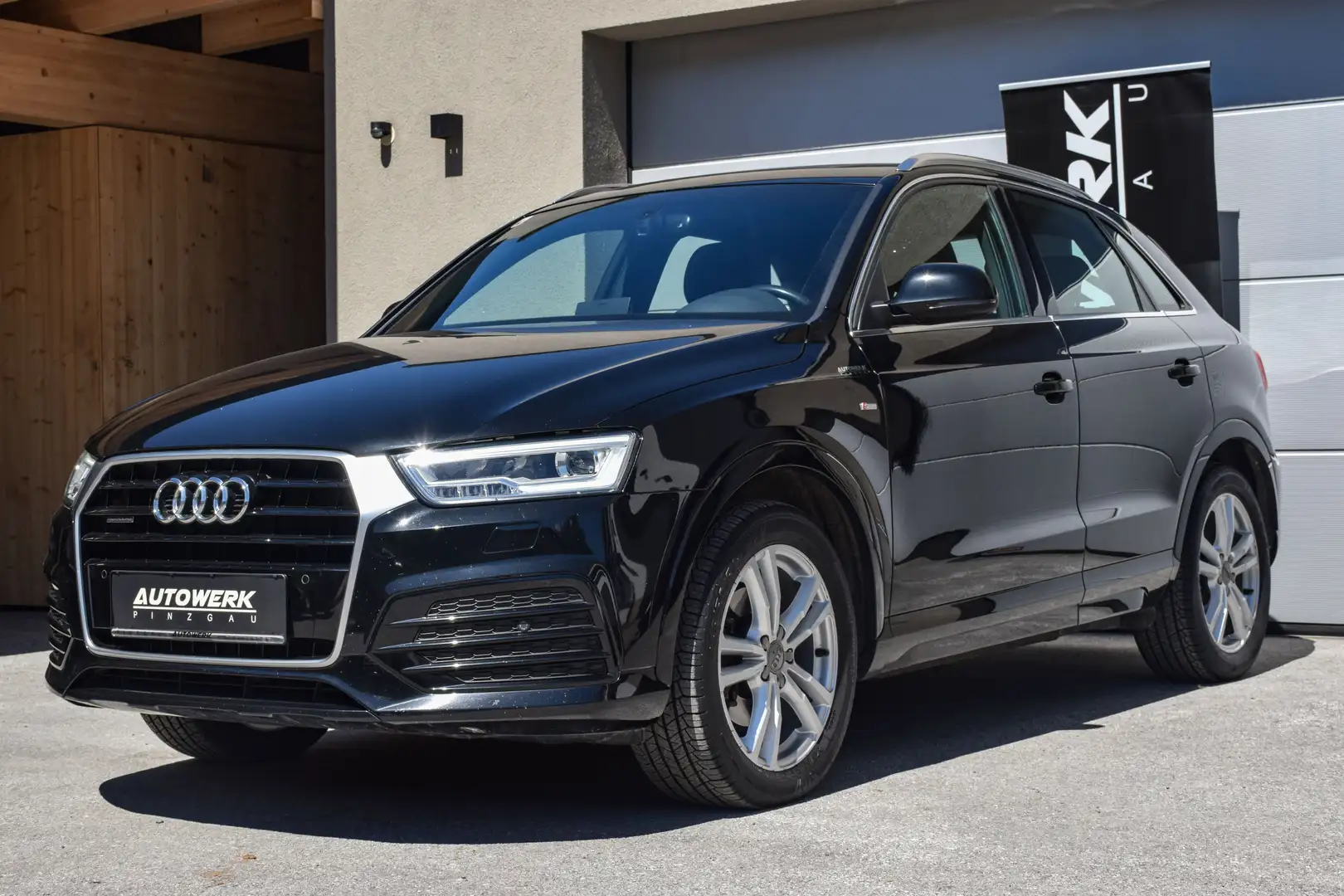 Audi Q3 Q3 2,0 TDI Sport quattro S-tronic S-Line PLUS Schwarz - 1