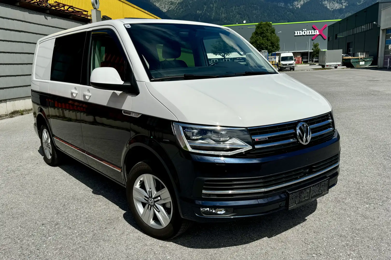 Volkswagen T6 Caravelle TransVan DSG 4Motion Blau - 2
