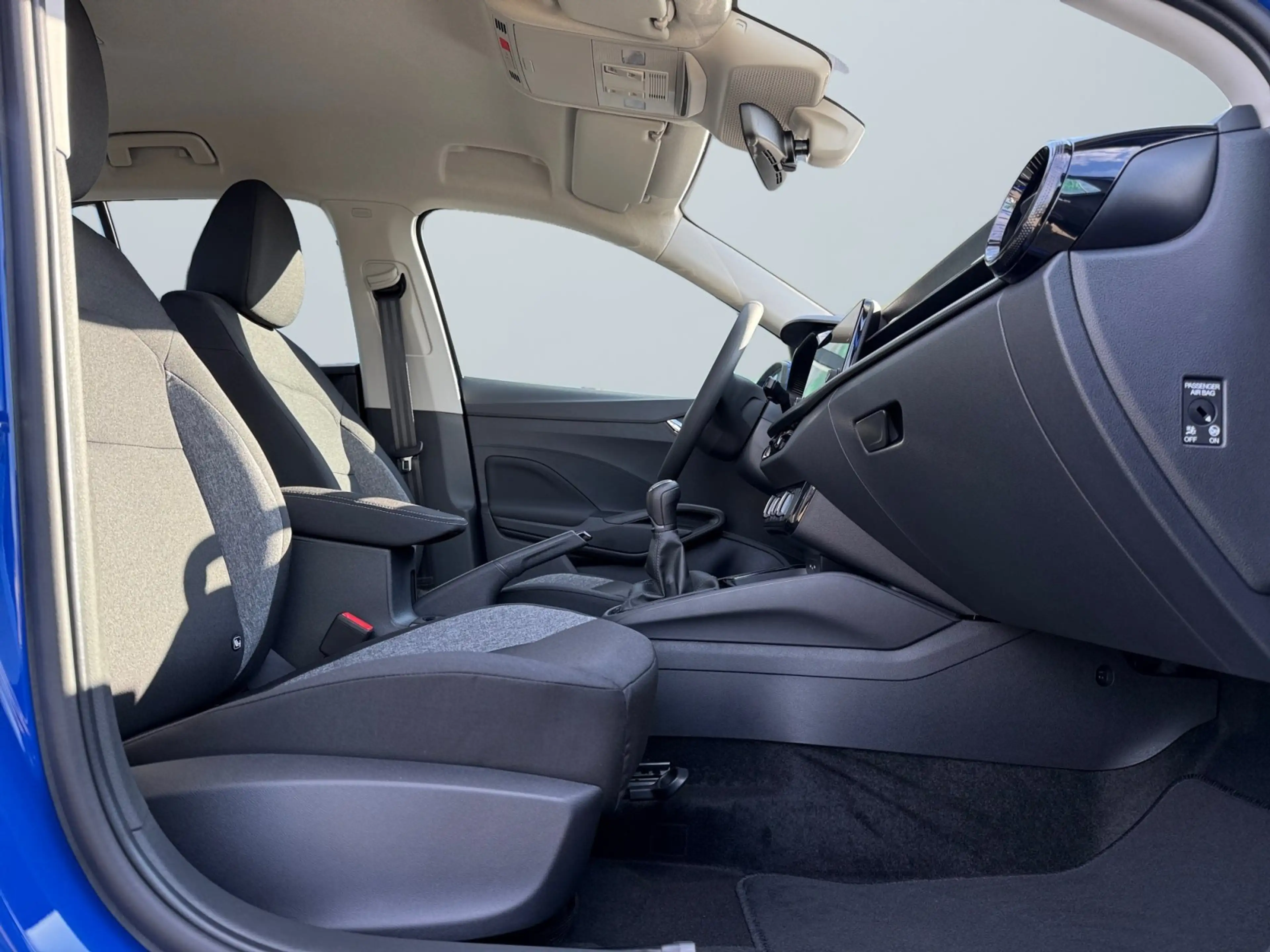 Skoda Fabia 1.0 MPI Essence Sitzheiz, Spurhalteassist — photo 10