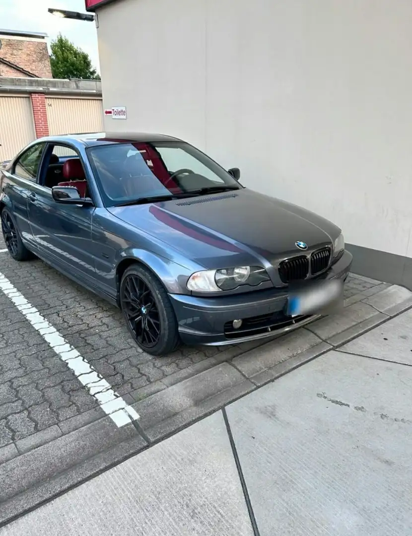 BMW 320 Ci - 1