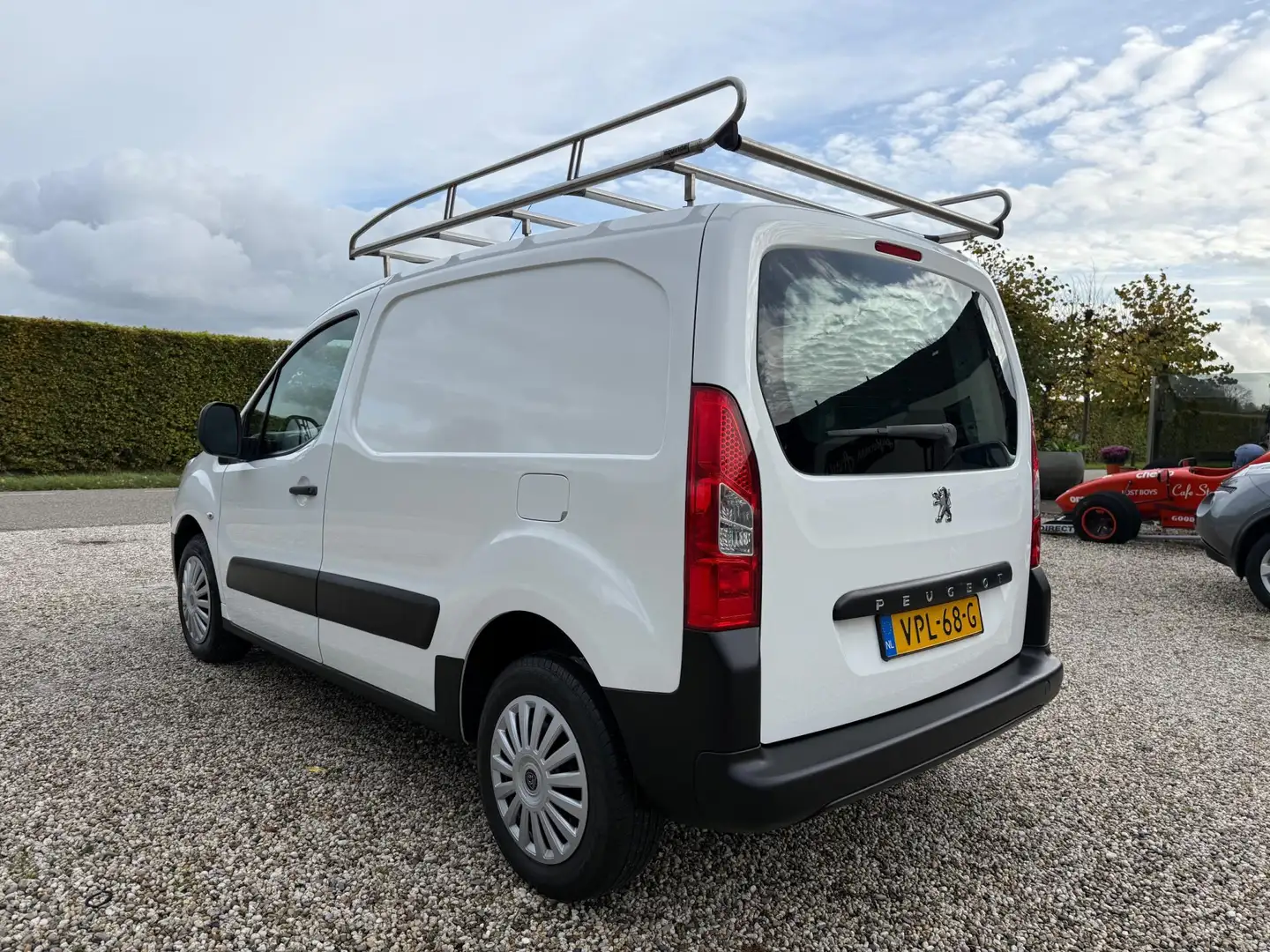 Peugeot Partner 120 1.6-16V L1 XR Benzine | MARGE | 3 Persoons | I Weiß - 2