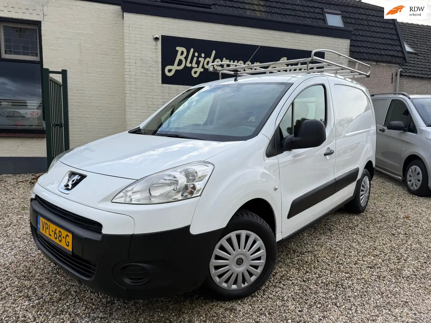 Peugeot Partner 120 1.6-16V L1 XR Benzine | MARGE | 3 Persoons | I Weiß - 1