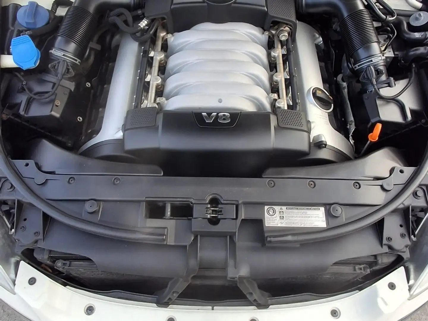 Volkswagen Phaeton 4.2 V8 4MOTION Automatik (5 Sitzer) - 1
