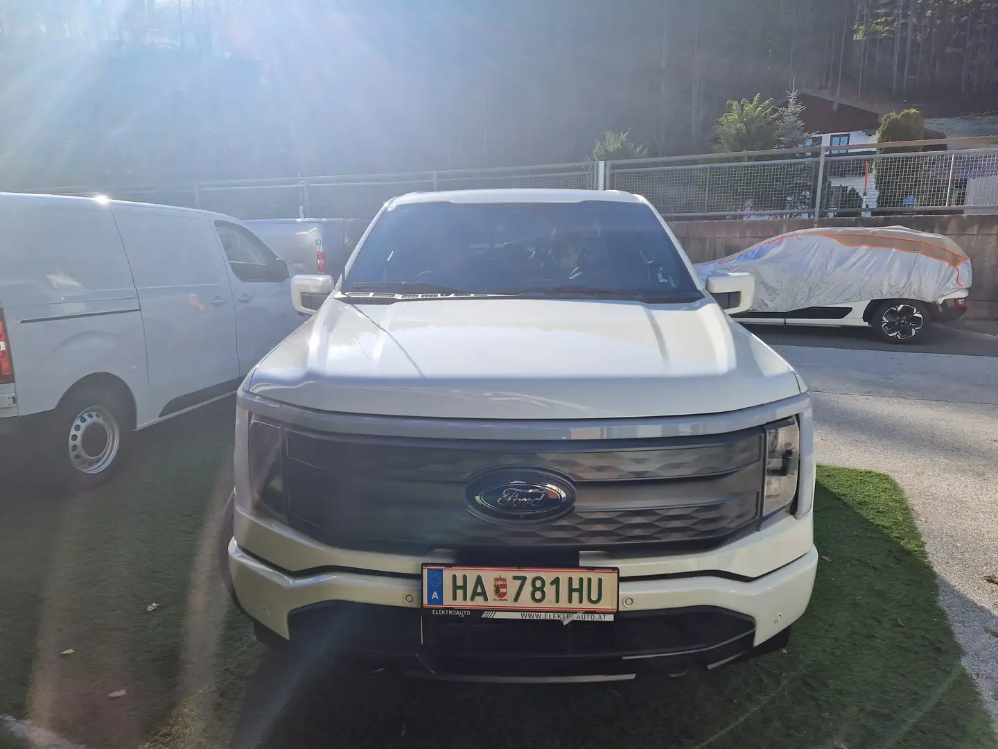 Ford F 150 Lightning 133kWh LARIAT - voller Vorsteuerabzug Blau - 2