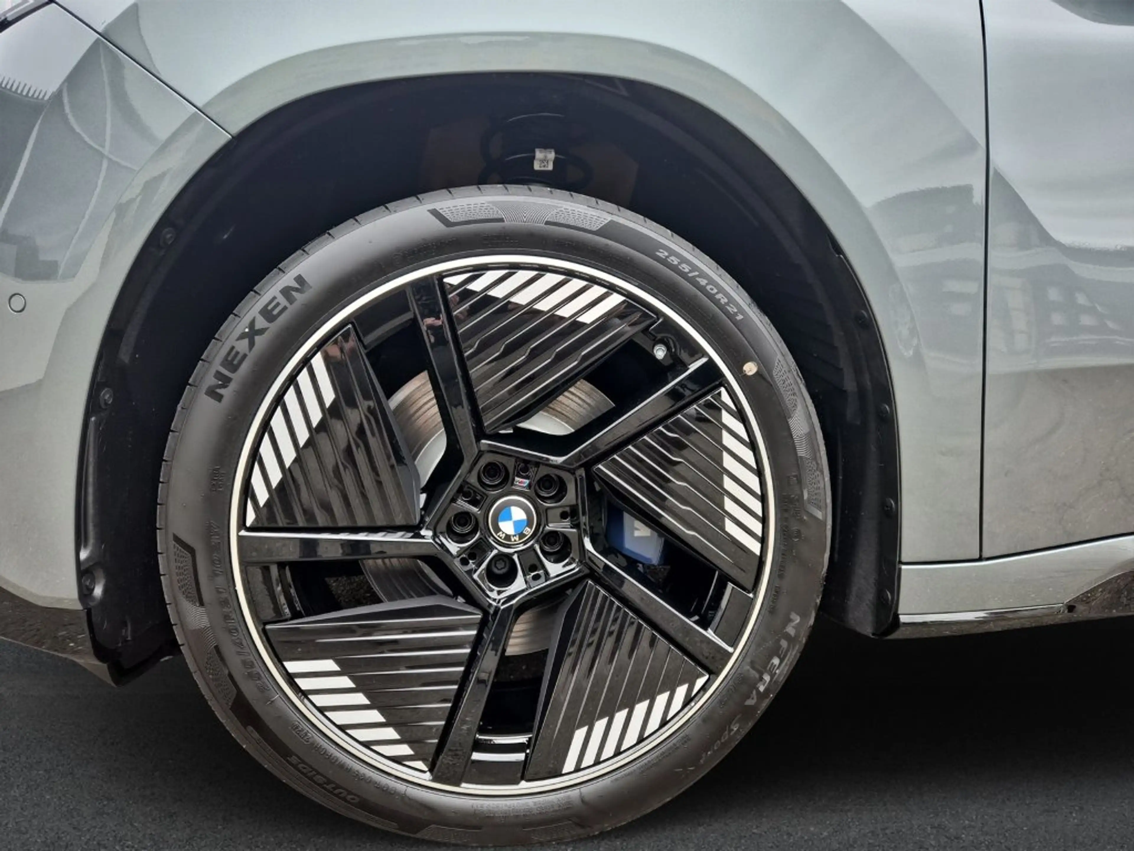 BMW iX3 40 sDrive — photo 5