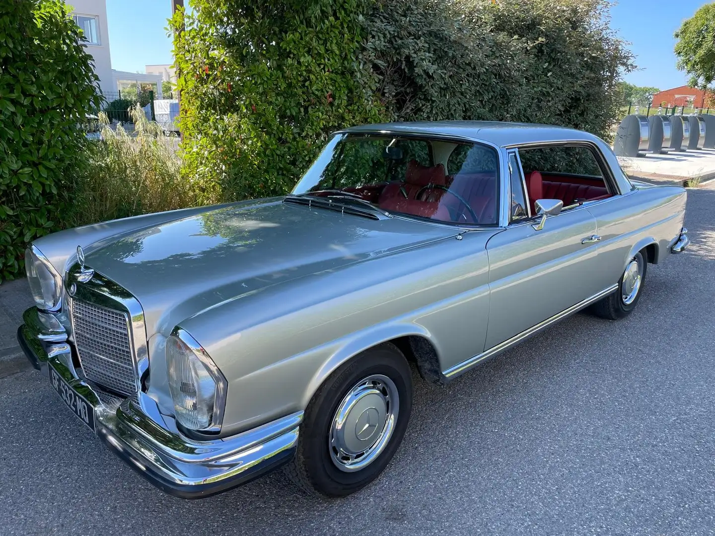 Mercedes-Benz 280 280 SE 2.8 160ch Gris - 1