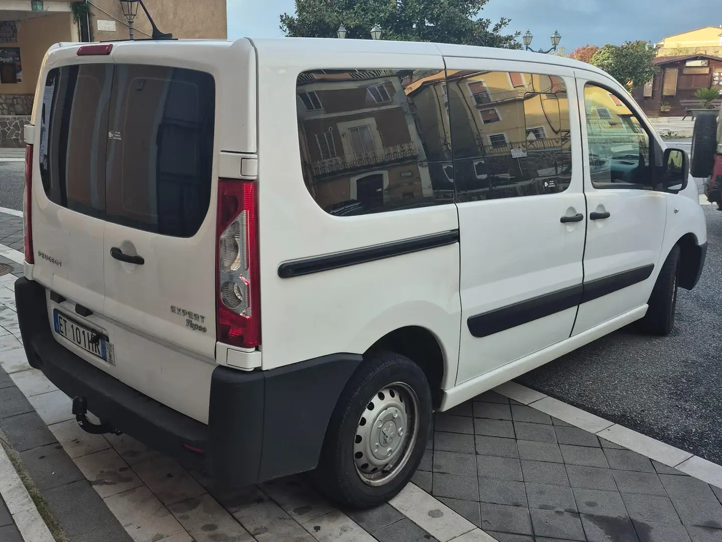 Peugeot e-Expert Tapee Білий - 2