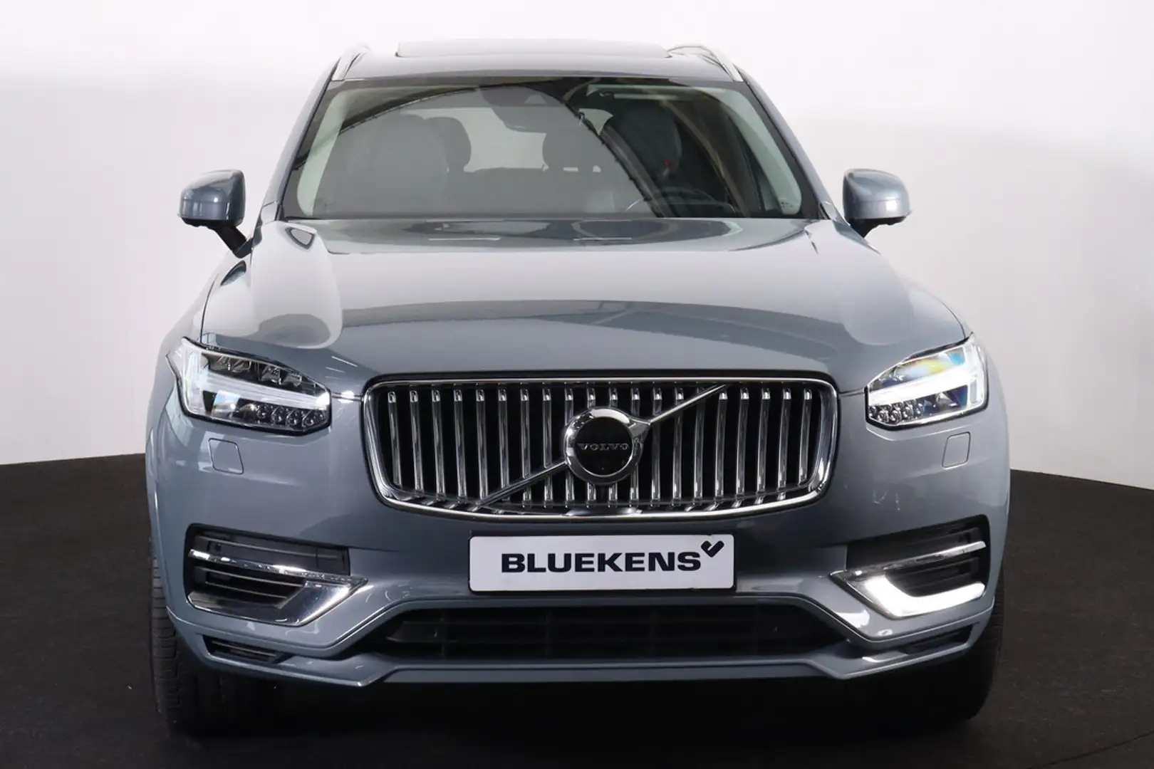 Volvo XC90 T8 Recharge AWD Inscription - Panorama/schuifdak - Grau - 2