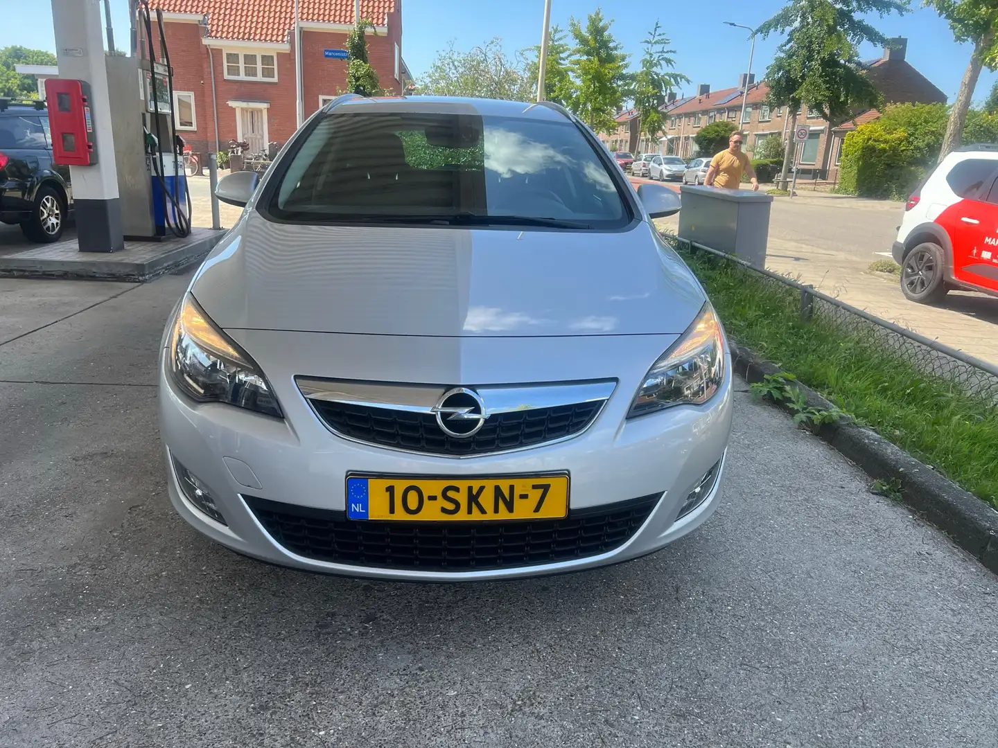 Opel Astra Sports Tourer 1.4 Turbo Sport NAVI-CRUISE-TREKHAAK Grijs - 2