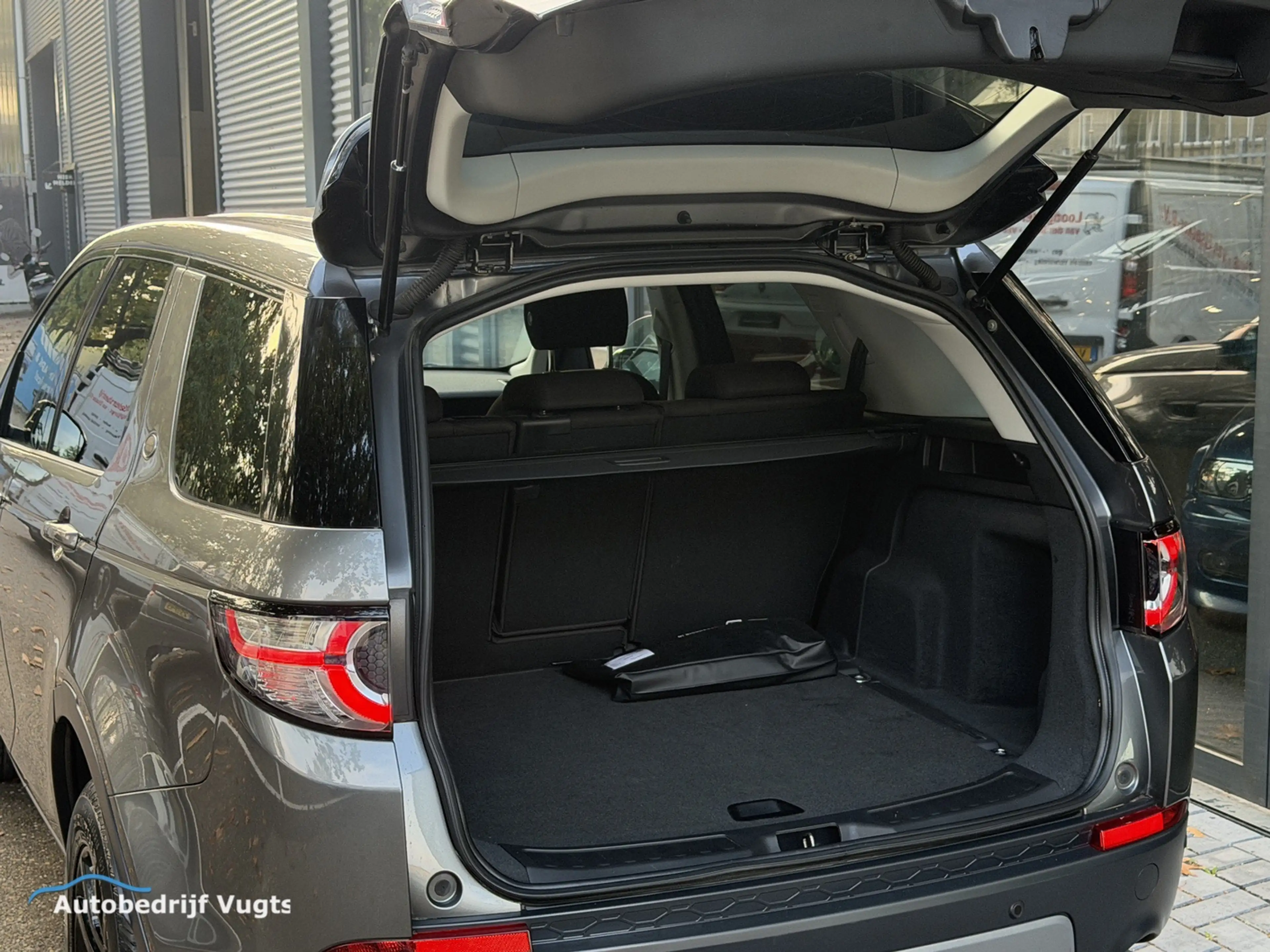 Land Rover Discovery Sport 2.0 Si4 *4WD*Camera*Stoelverwarm.* — photo 12