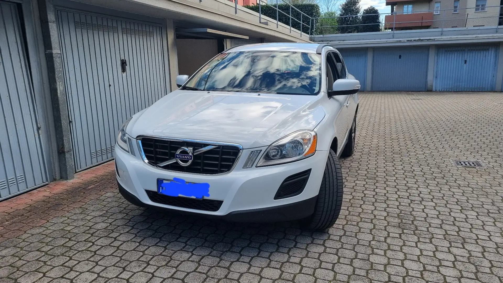 Volvo XC60 2.0 d3 Kinetic - 1