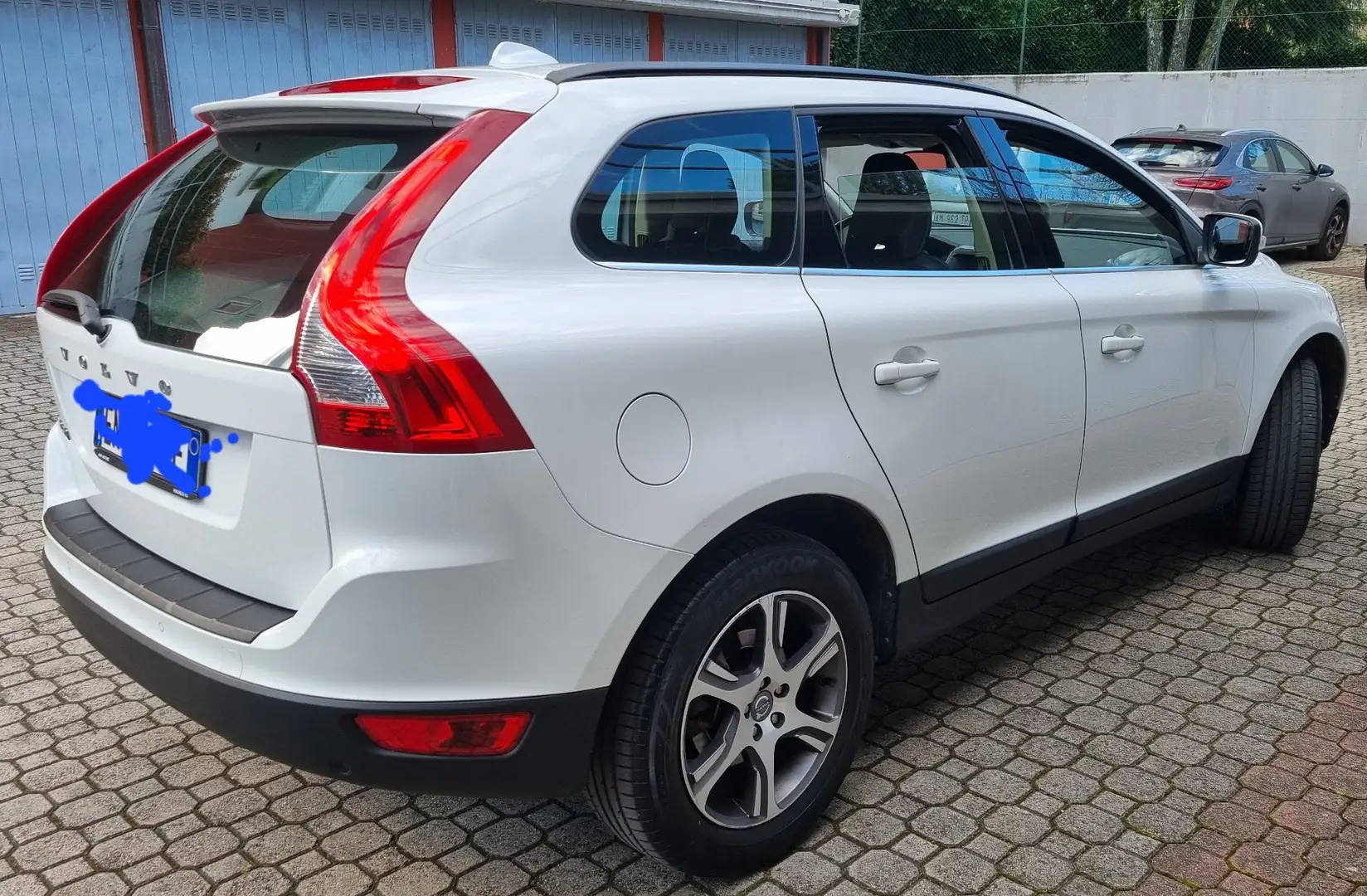Volvo XC60 2.0 d3 Kinetic - 2