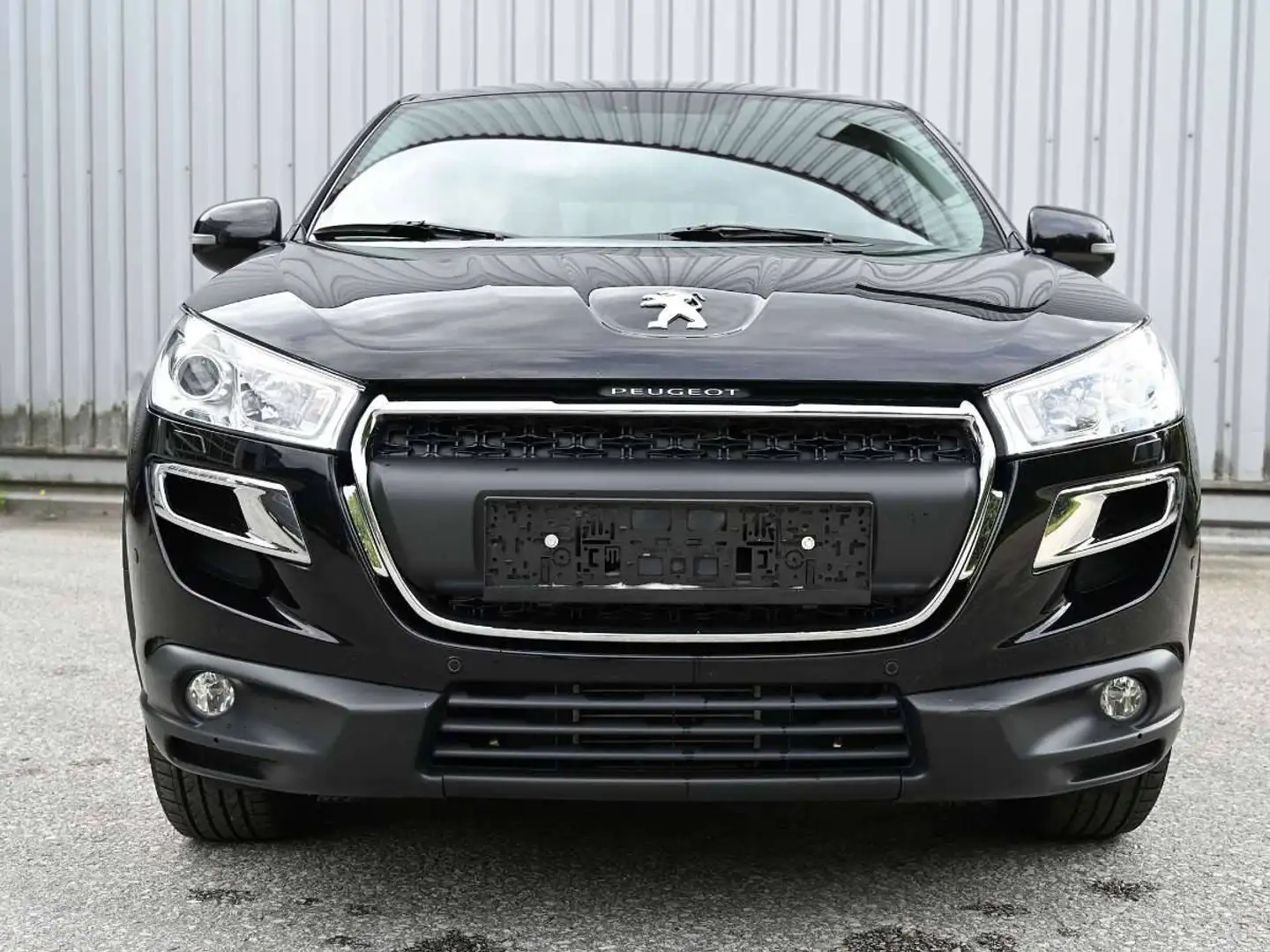 Peugeot 4008 4008 1,6 HDi 115 FAP Allure Allure Schwarz - 2