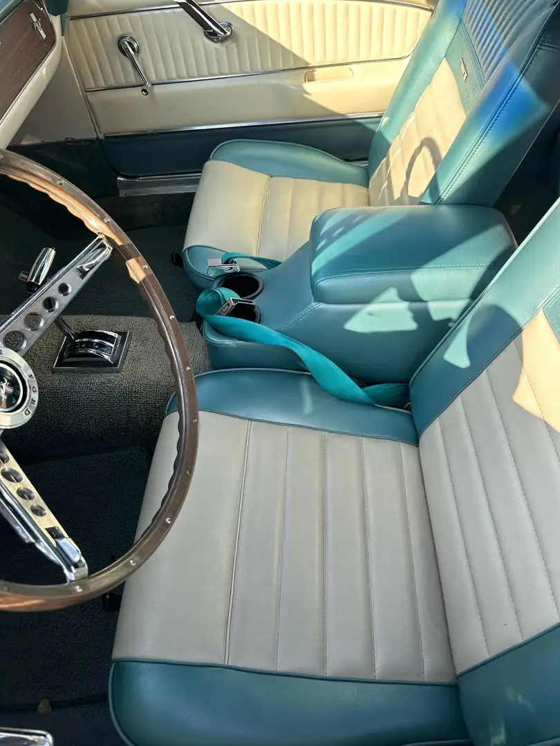 Ford Mustang cabriolet Bleu - 2