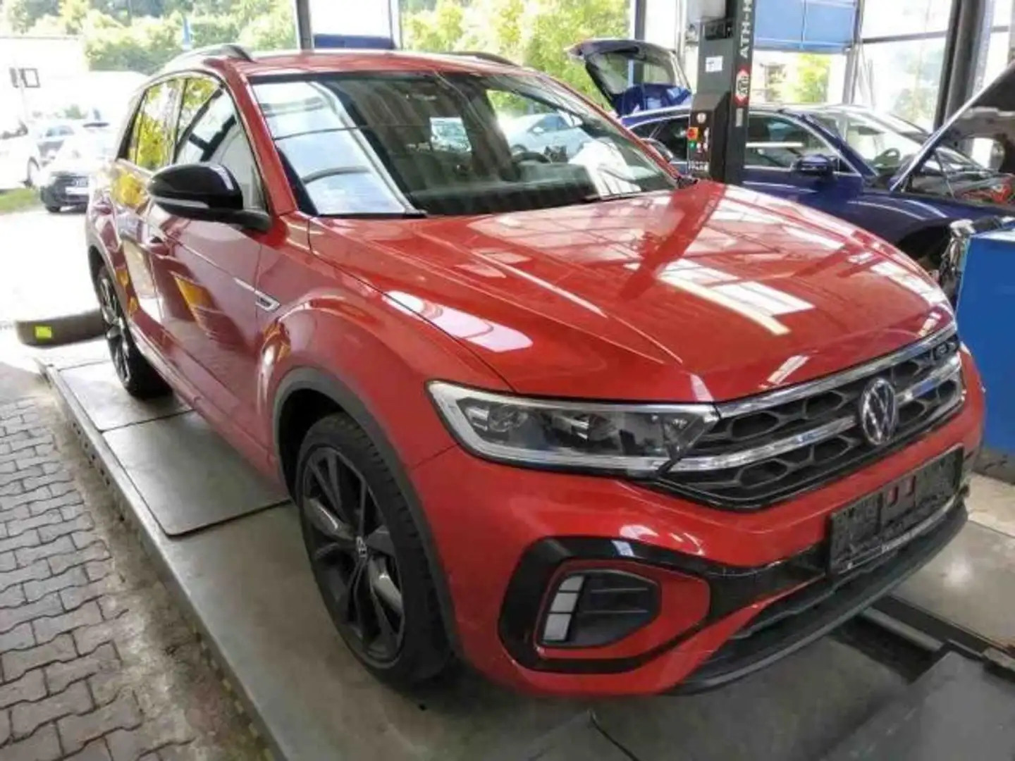 Volkswagen T-Roc 1.5 TSI DSG R-LINE LEDplus+NAVI+AHK+ACC+VC Rot - 2